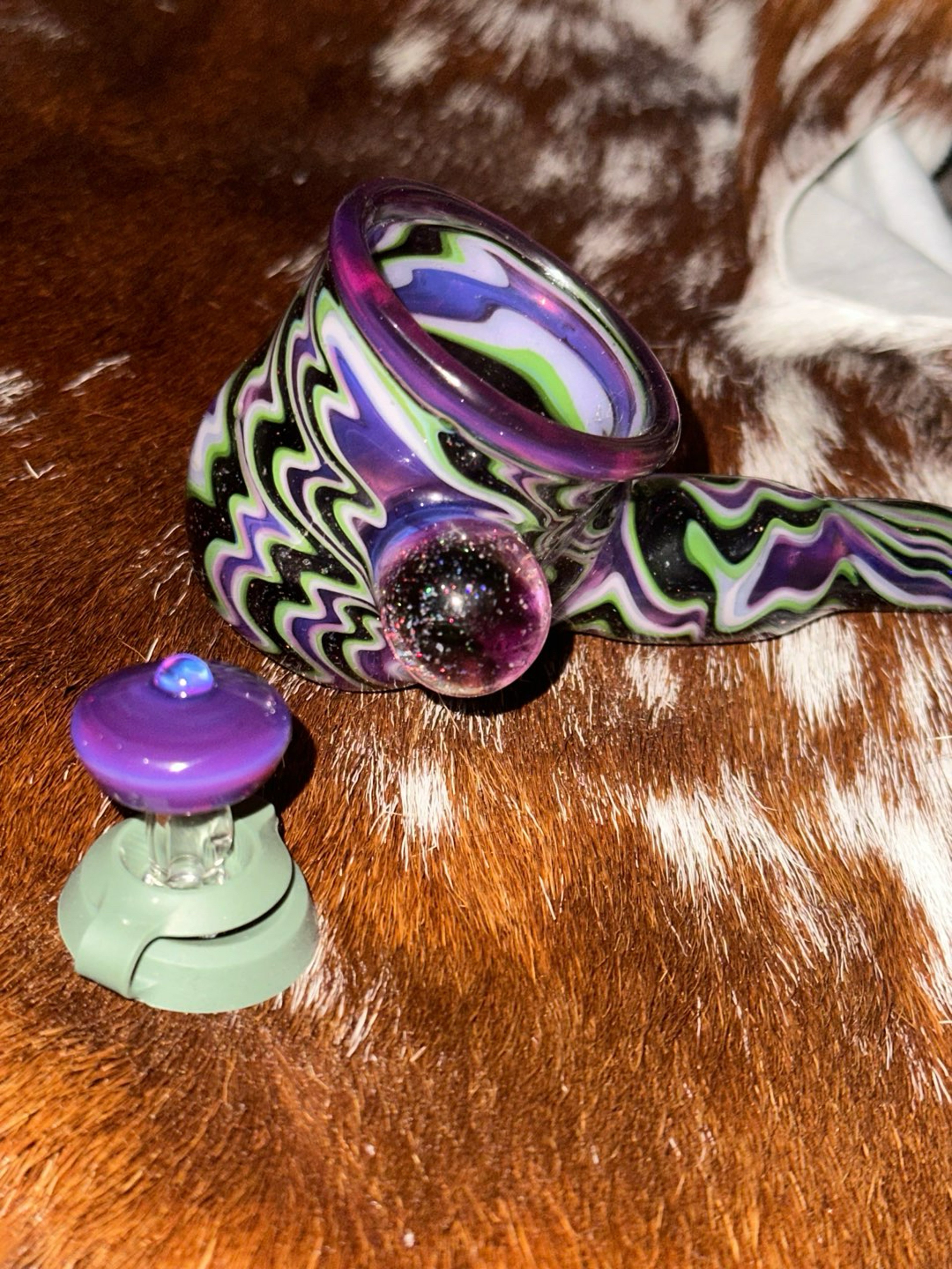 Preview pic of HMK custom Puffco proxy glass attachment