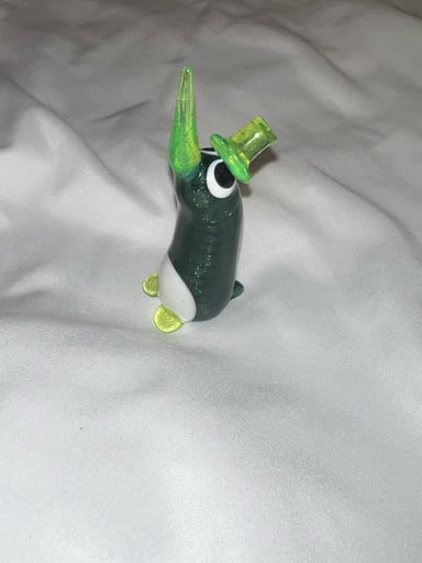 Preview pic of Chaka glass Penguin