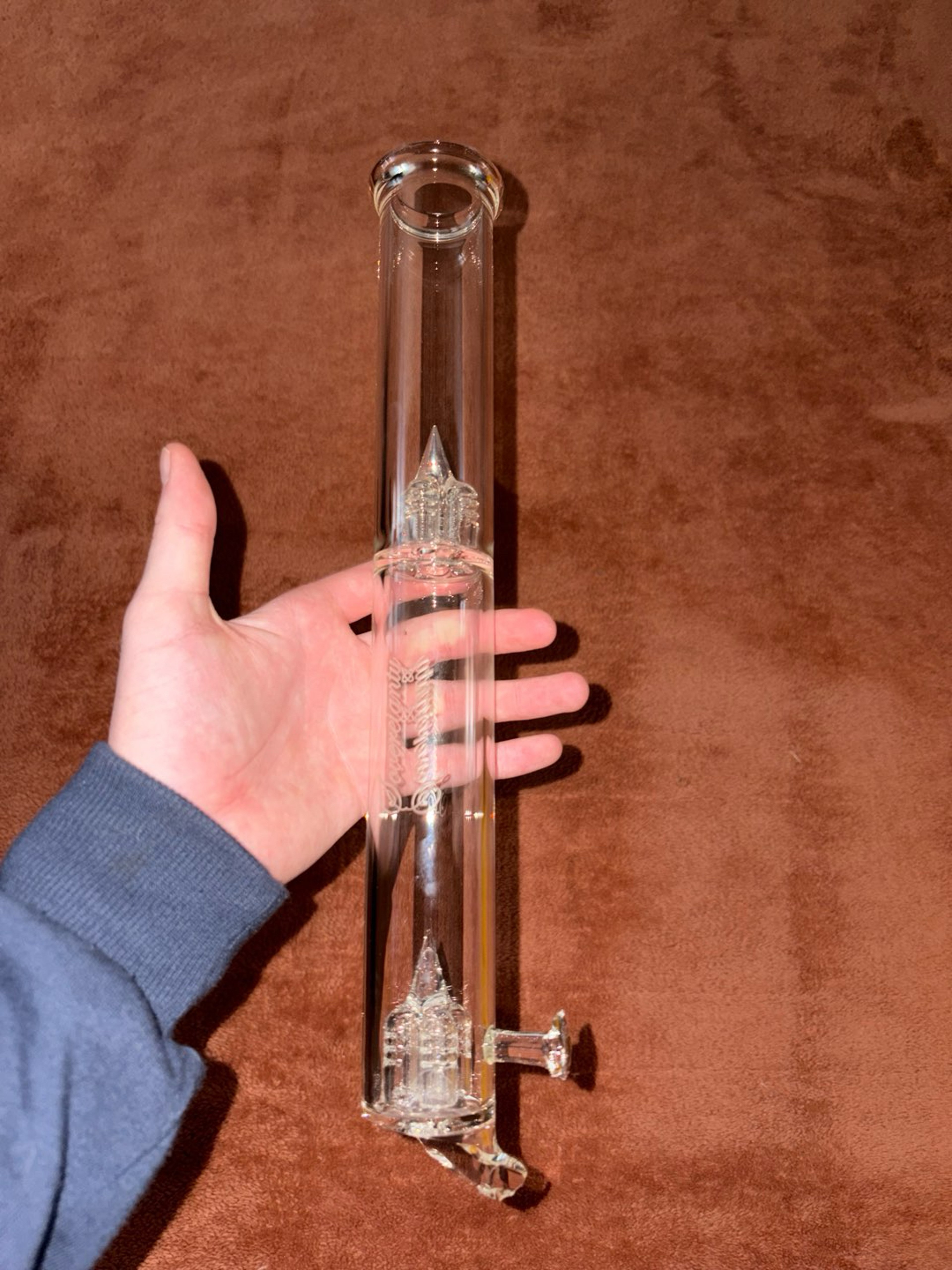 Preview pic of BROKEN Sovereignty Inv4 44