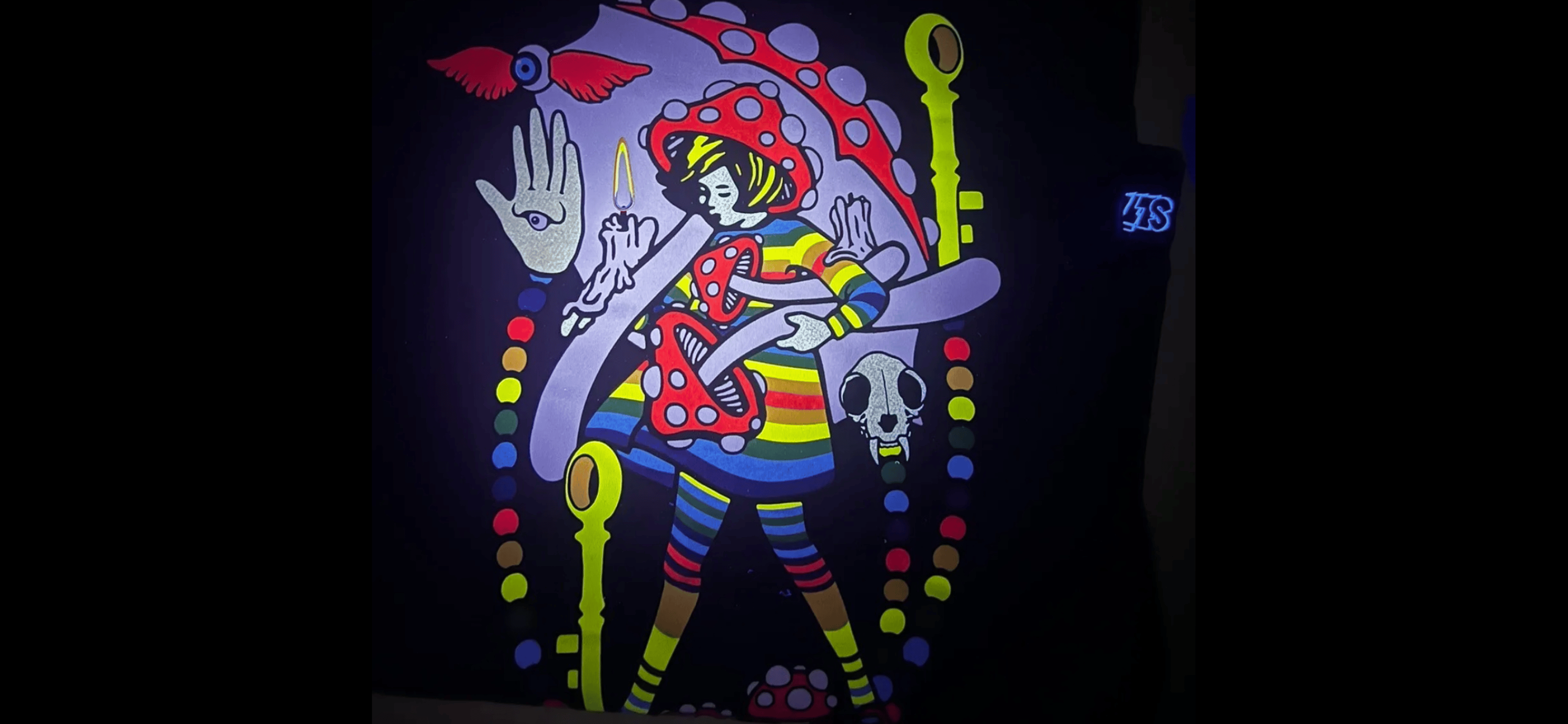 Preview pic of Large Slinger shirt black uv glow