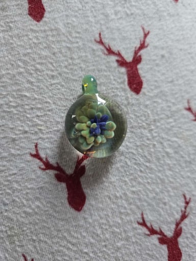 Preview pic of Implosion pendant