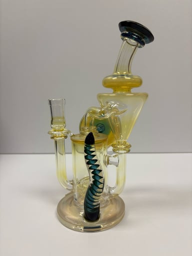 Preview pic of Timez Glass recycler with horn and lots of fume 14mm 90