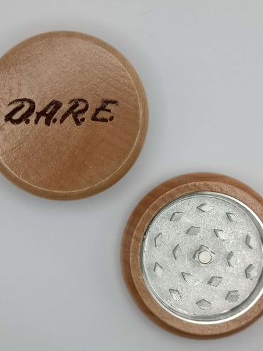 Preview pic of CUSTOM WOOD GRINDER [CHOOSE YOUR IMAGE/LOGO]