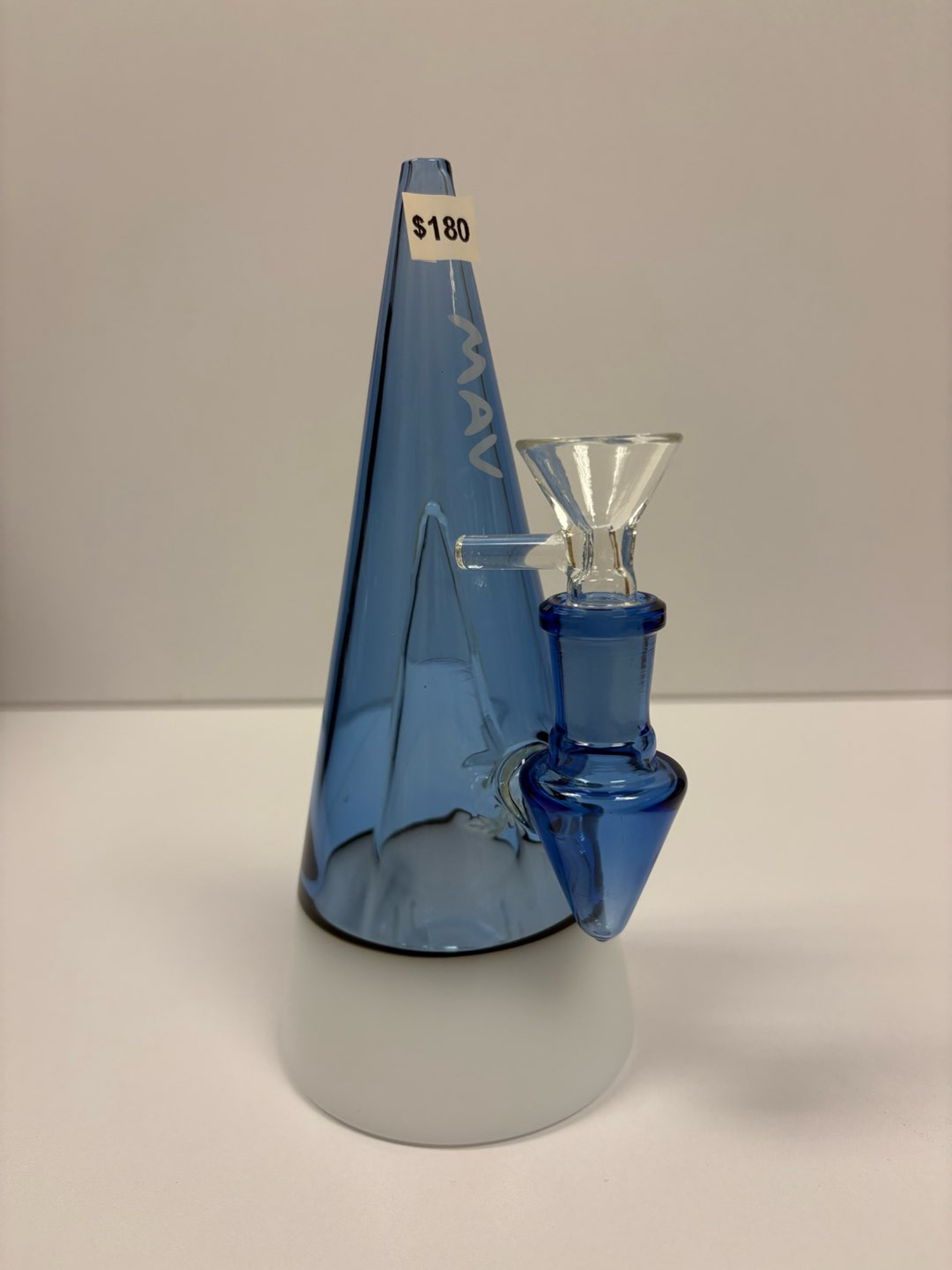 Preview pic of MAV glass cone rig 14mm 90