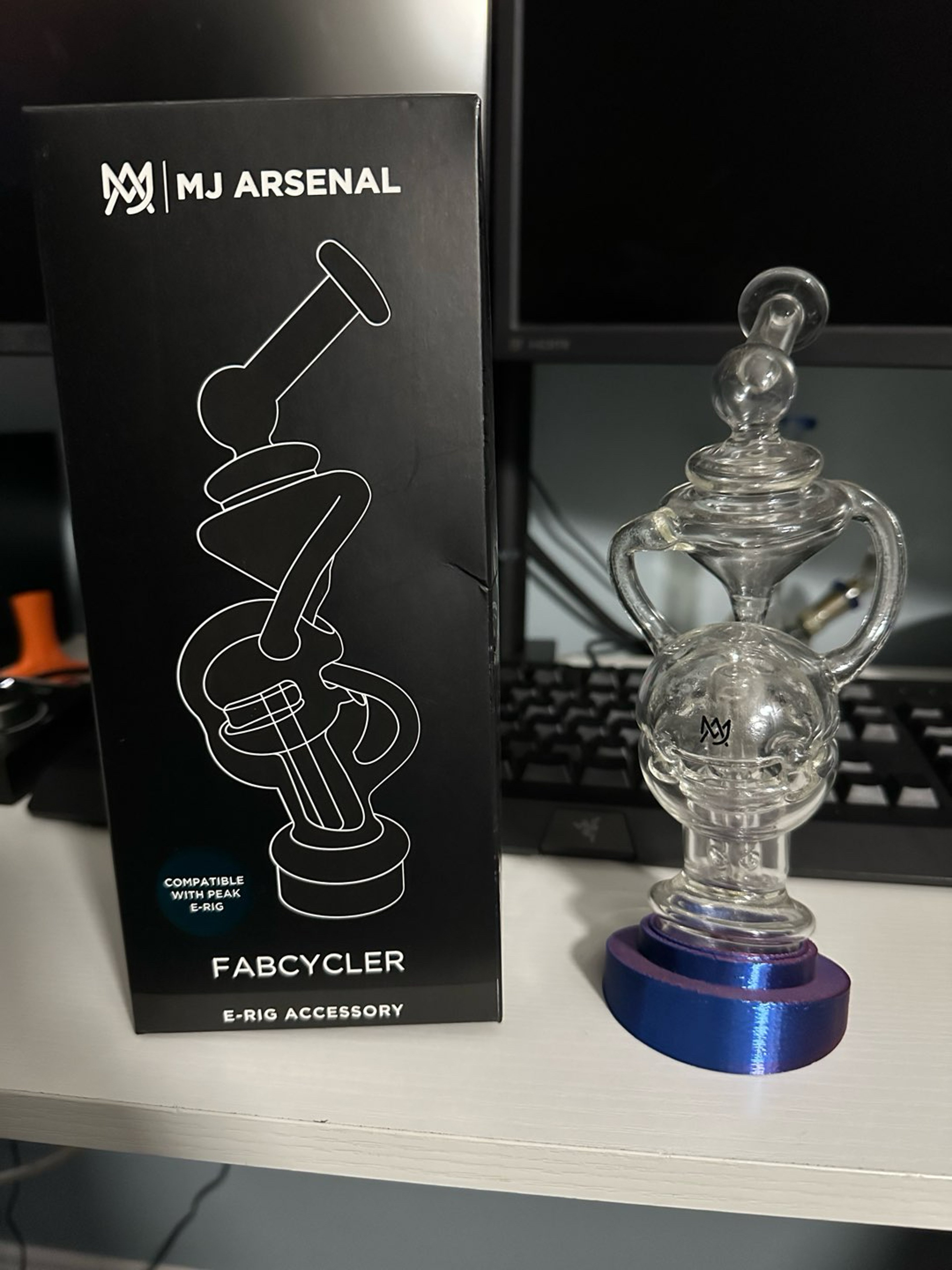 Preview pic of MJ Arsenal Fabcycler