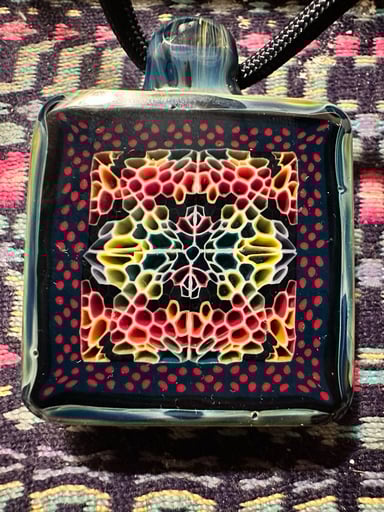 Preview pic of Kaj Beck Wonka stone