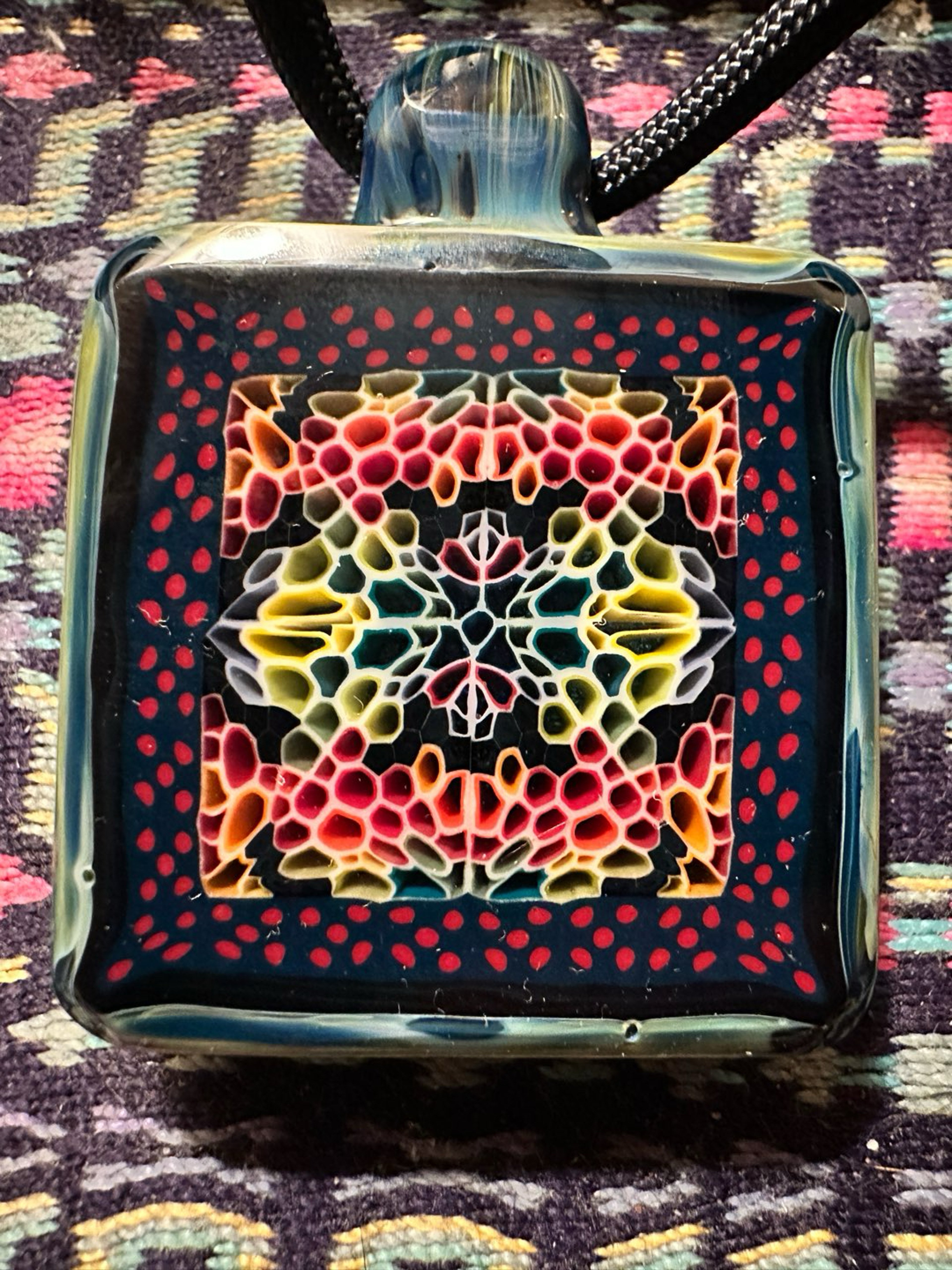 Preview pic of Kaj Beck Wonka stone