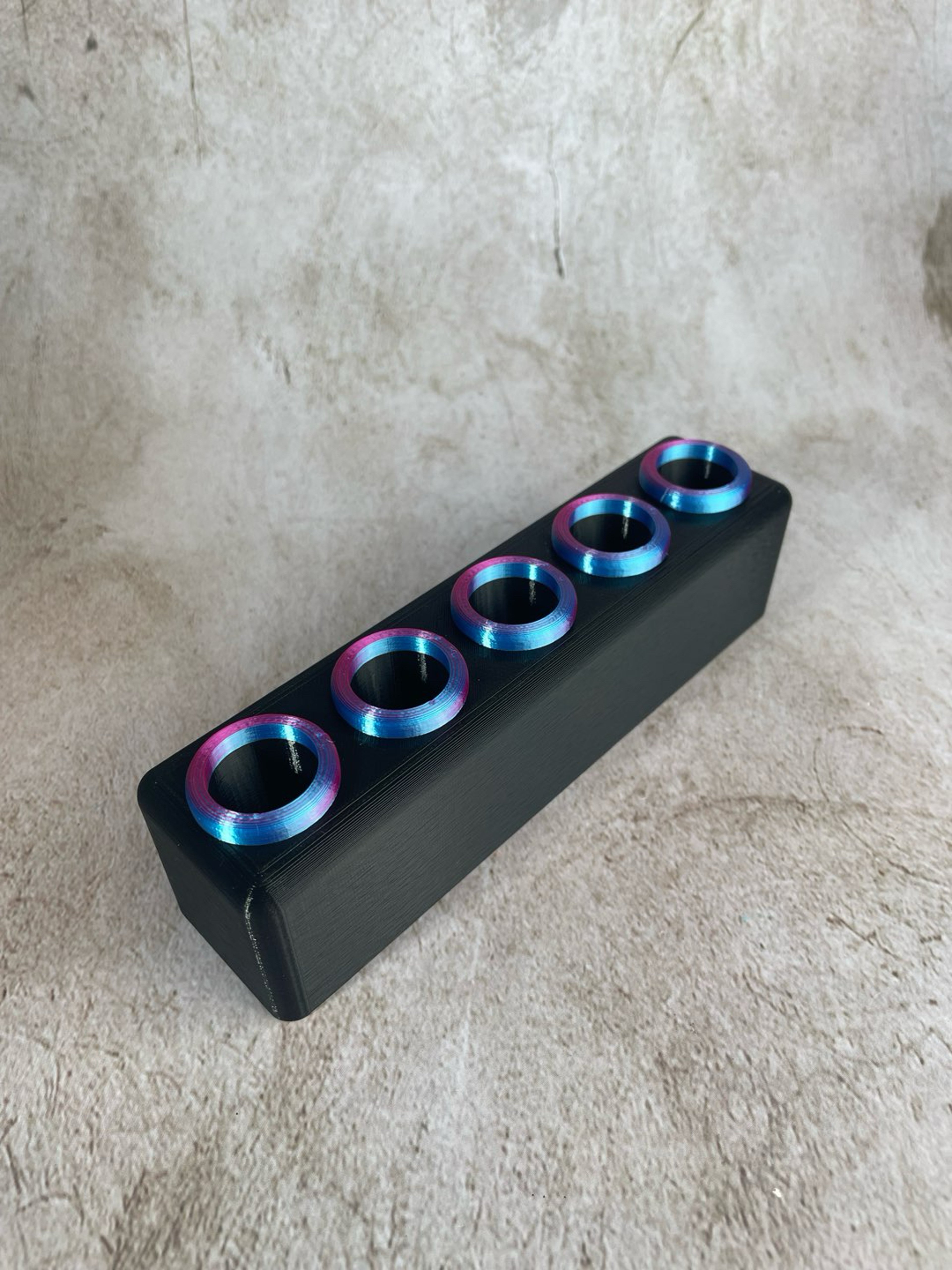 Preview pic of 2 Color 5 Slot Stand