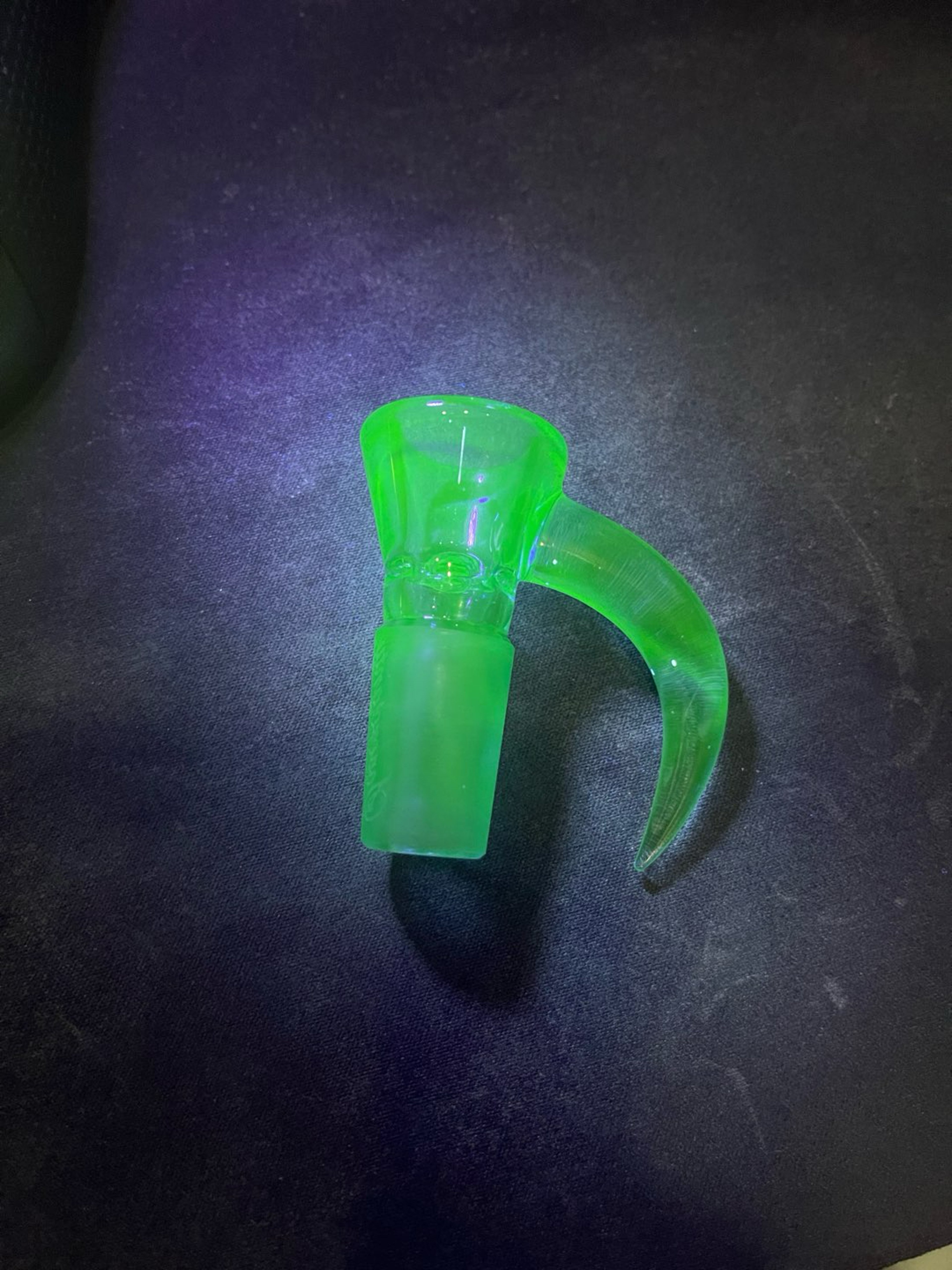 Preview pic of DayGlow full color Sovereignty slide