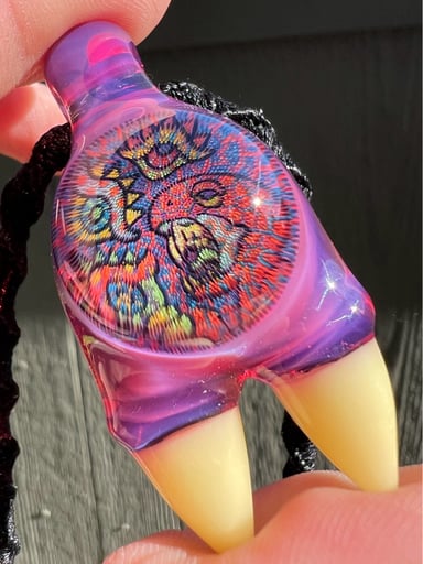 Preview pic of Elbo X Takao Miyake claw pendant