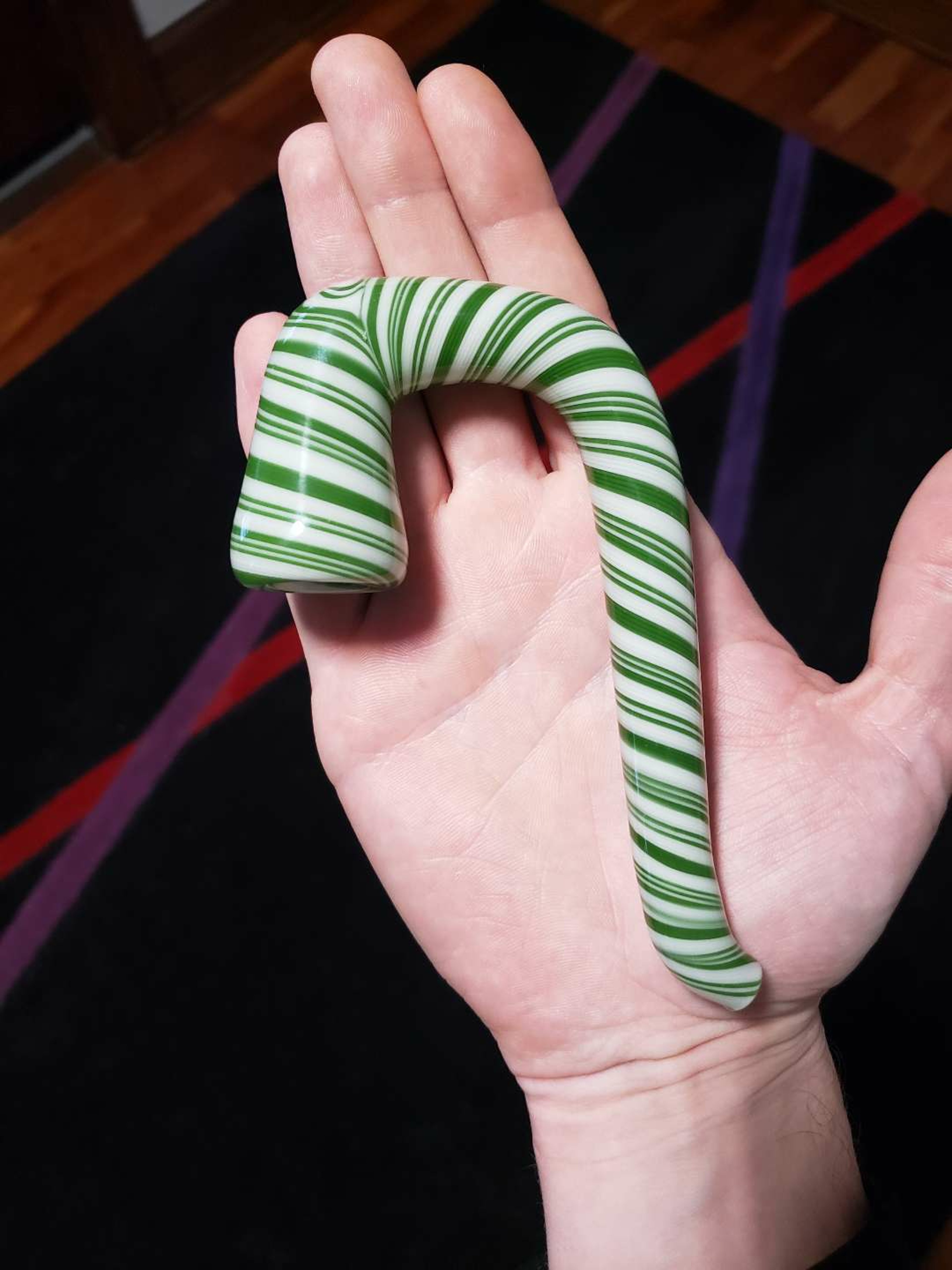 Preview pic of Green and white Candy Cane sherlock pipe