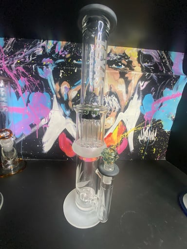 Preview pic of Black accented tree Perc rig