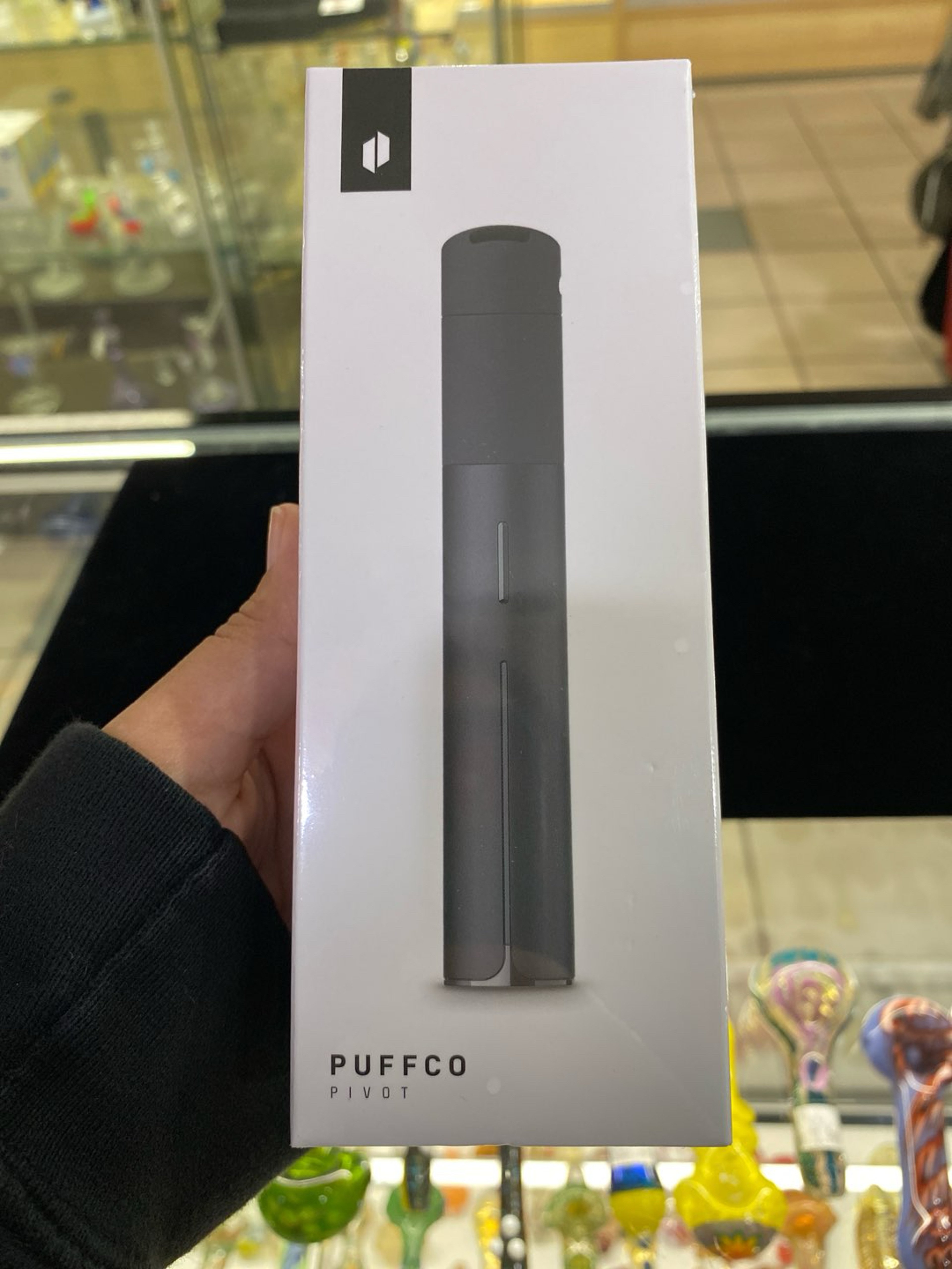 Preview pic of Puffco Pivot Black