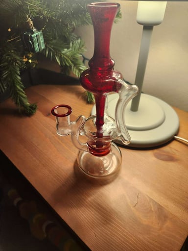 Preview pic of Blais Glass 2016 Recycler (Red Elvis and Clear)