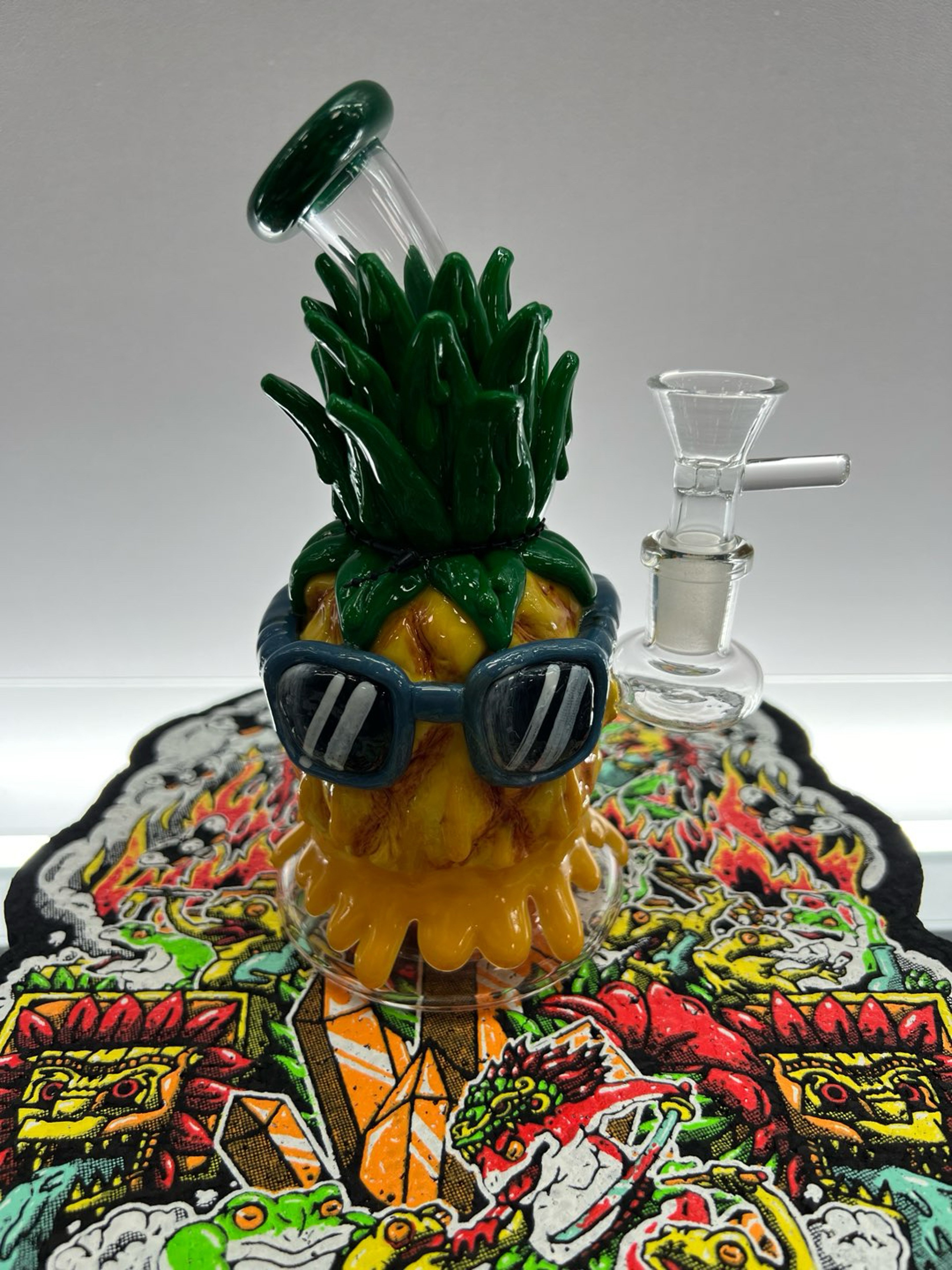 Preview pic of 6.5in pineapple rig