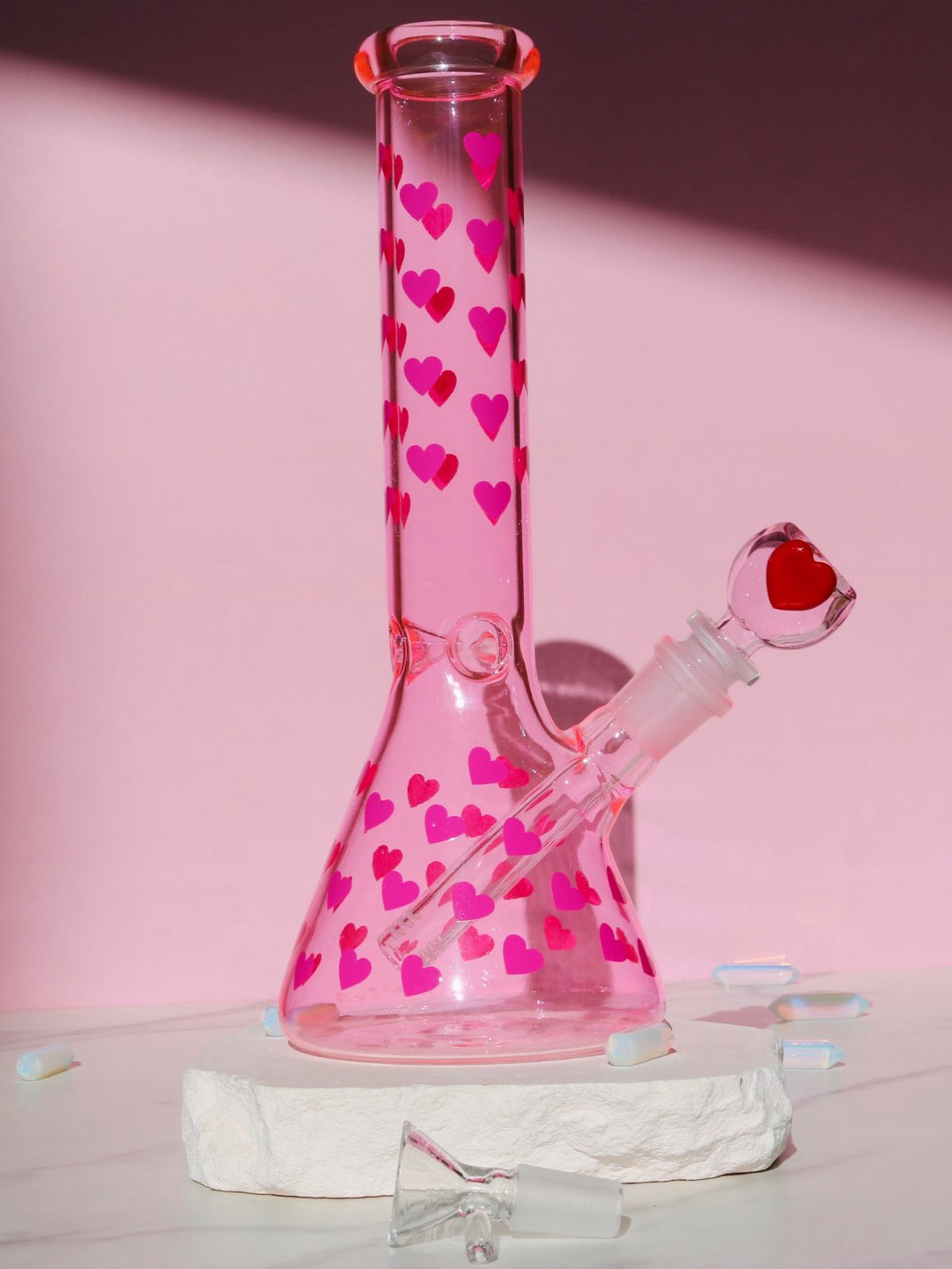 Preview pic of Pink heart bong