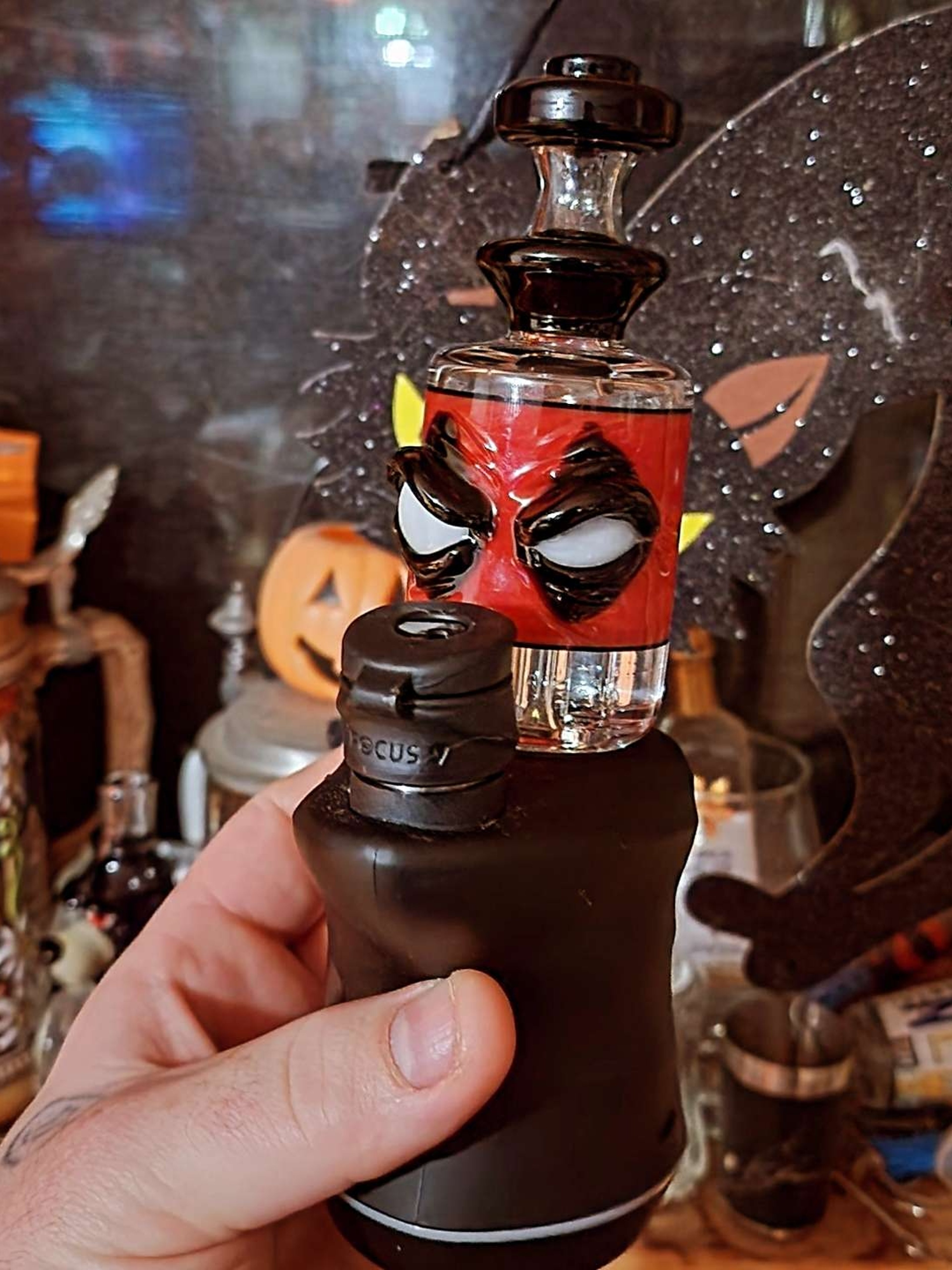 Preview pic of Space glass deadpool carta top