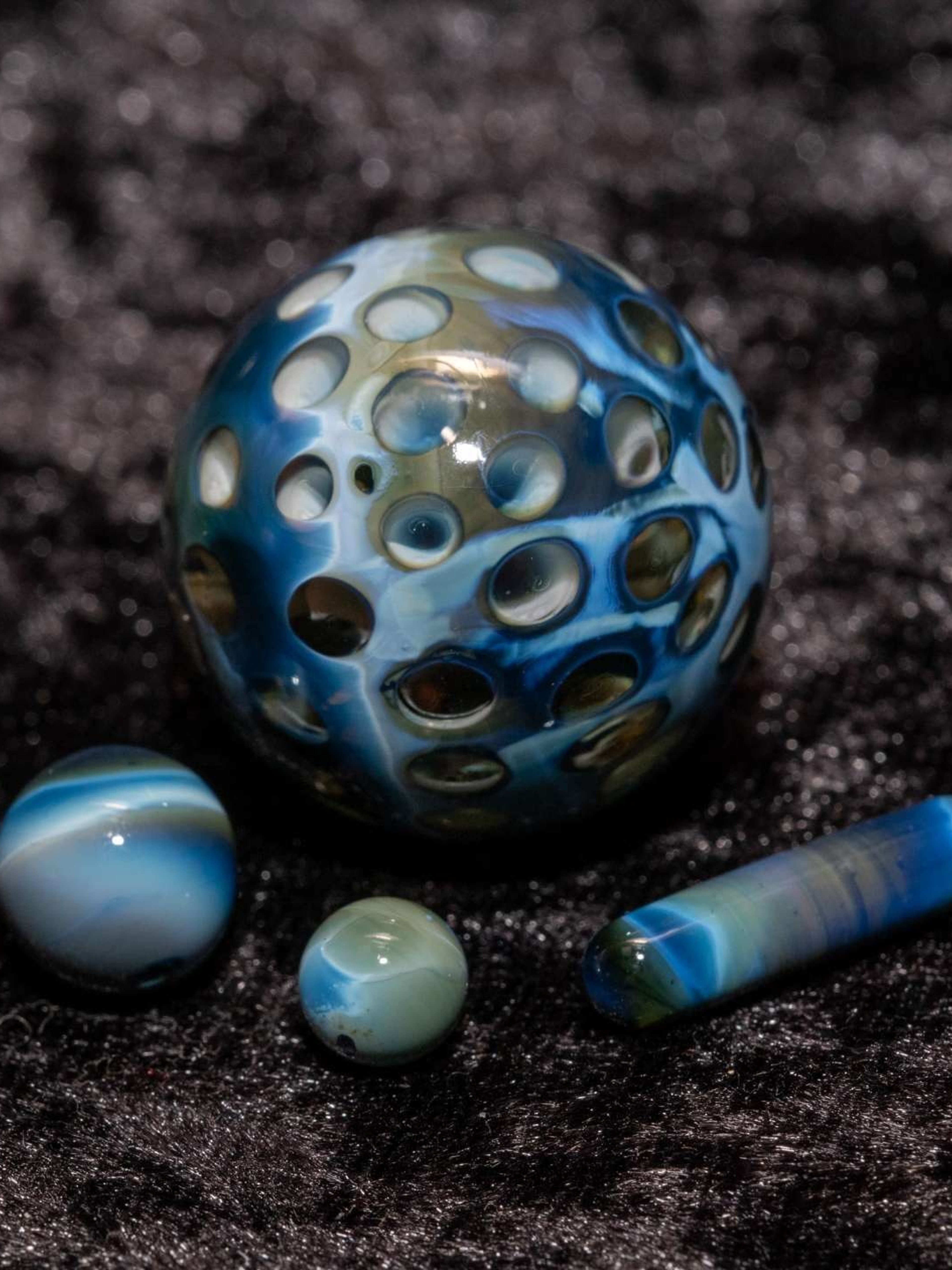 Preview pic of Fade to Black Honeycomb Marble Set (4 piece)