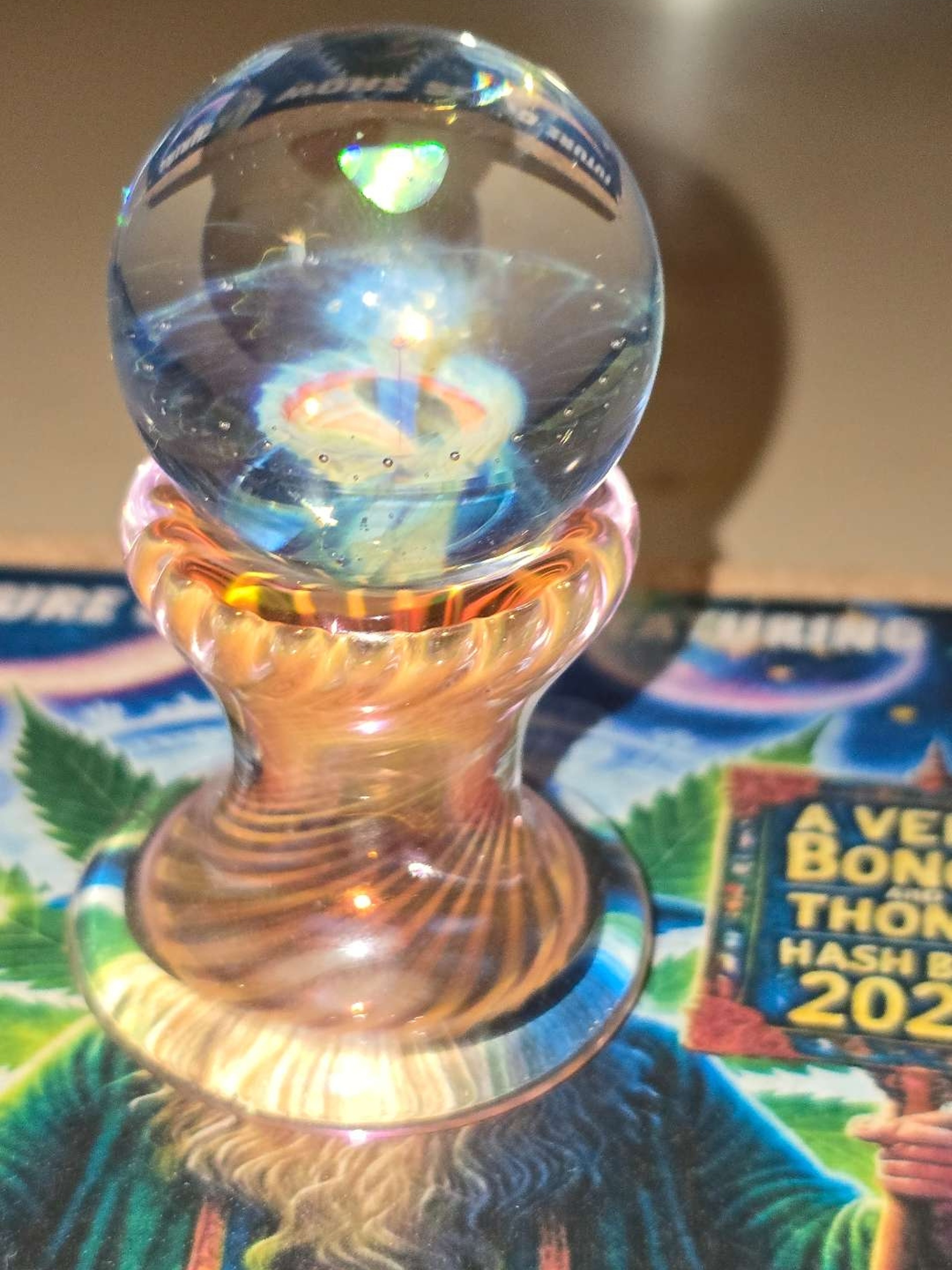 Preview pic of Sammy flowers marble with glass stand.