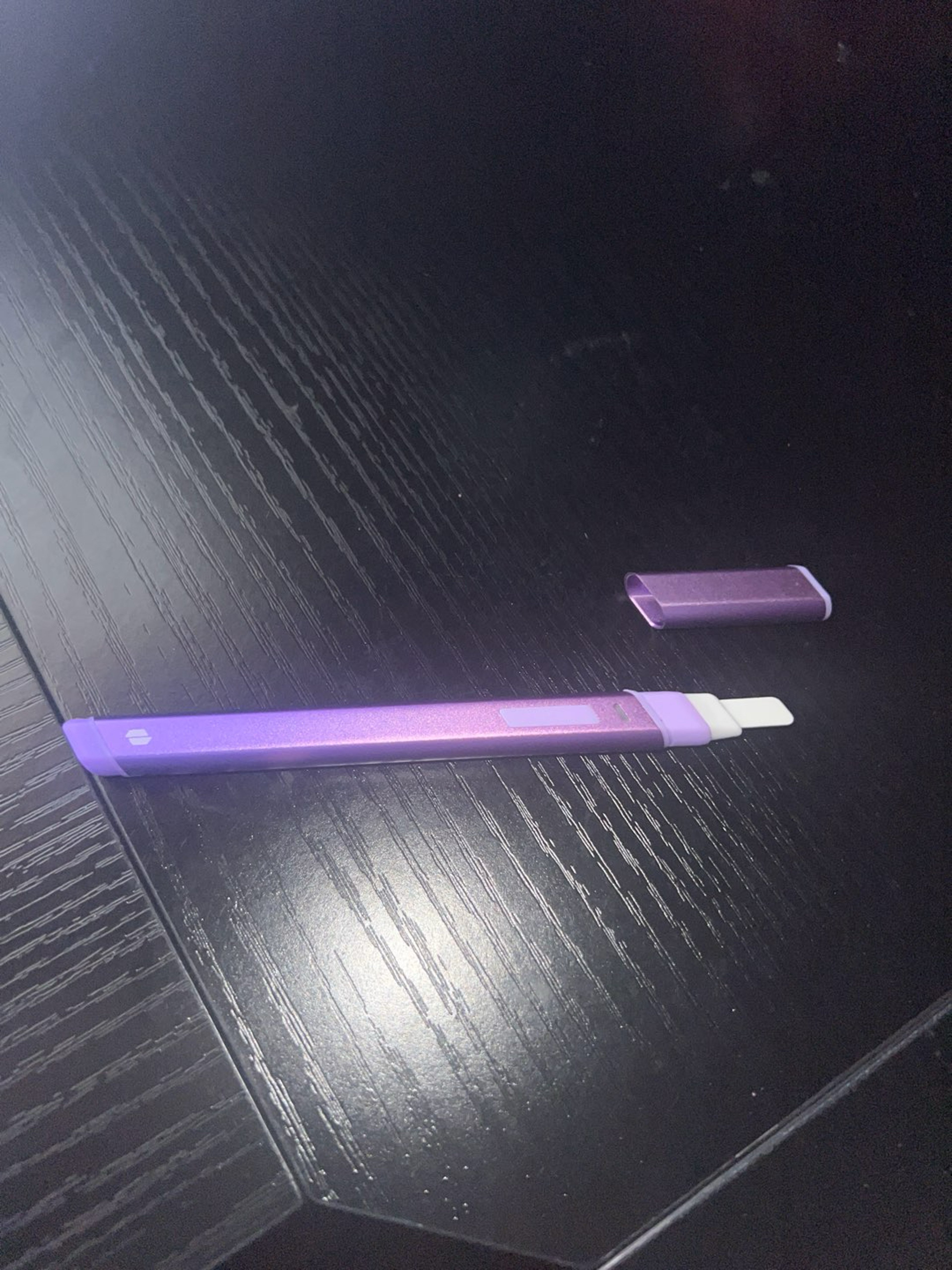 Preview pic of limited edition puffcon 2024 hotknife