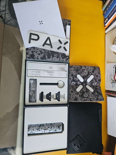 Preview pic of PAX 3 LIMITED EDITION