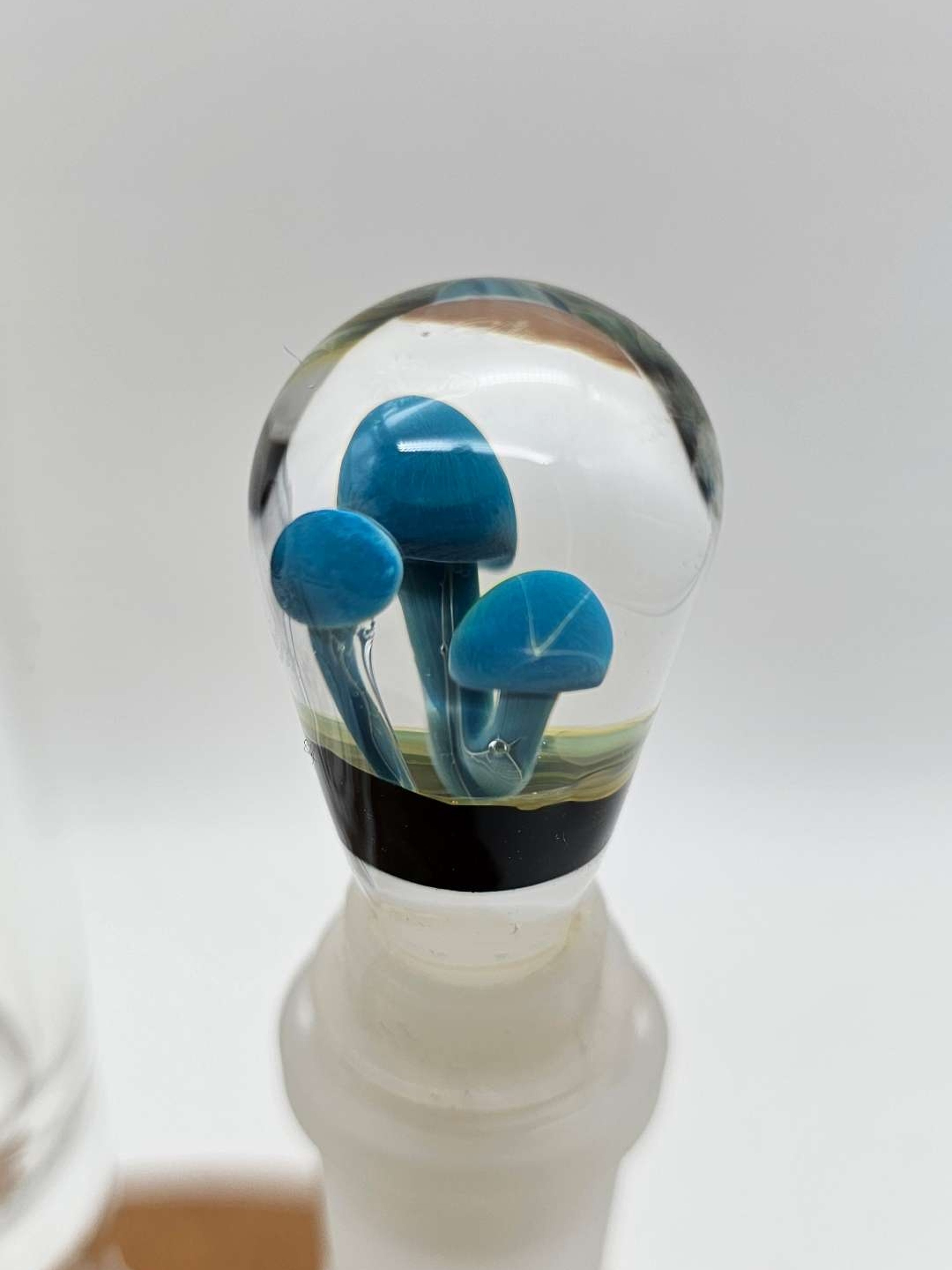 Preview pic of Blue mushroom stopper 🍄