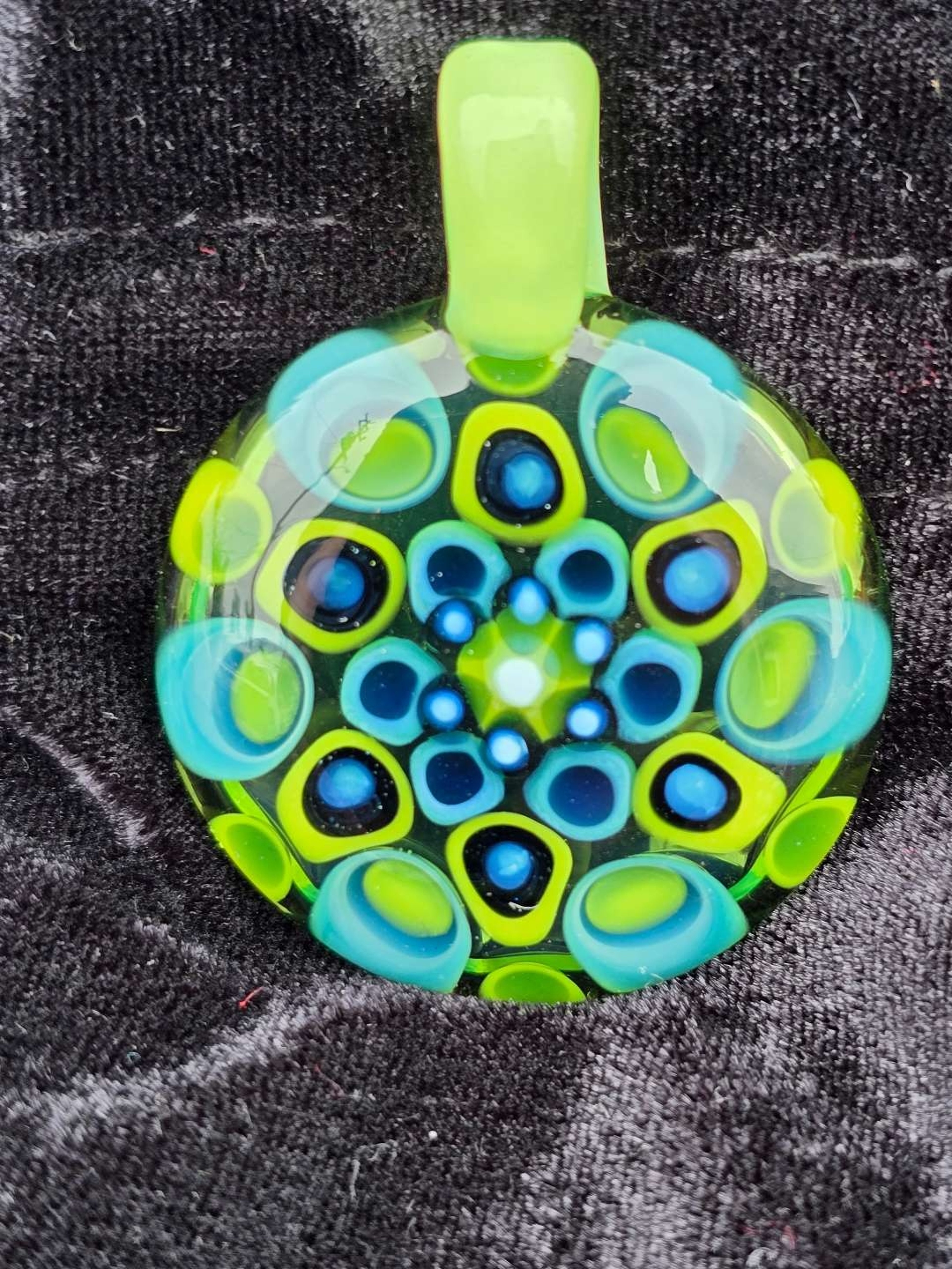Preview pic of Dotstack Glass Pendant