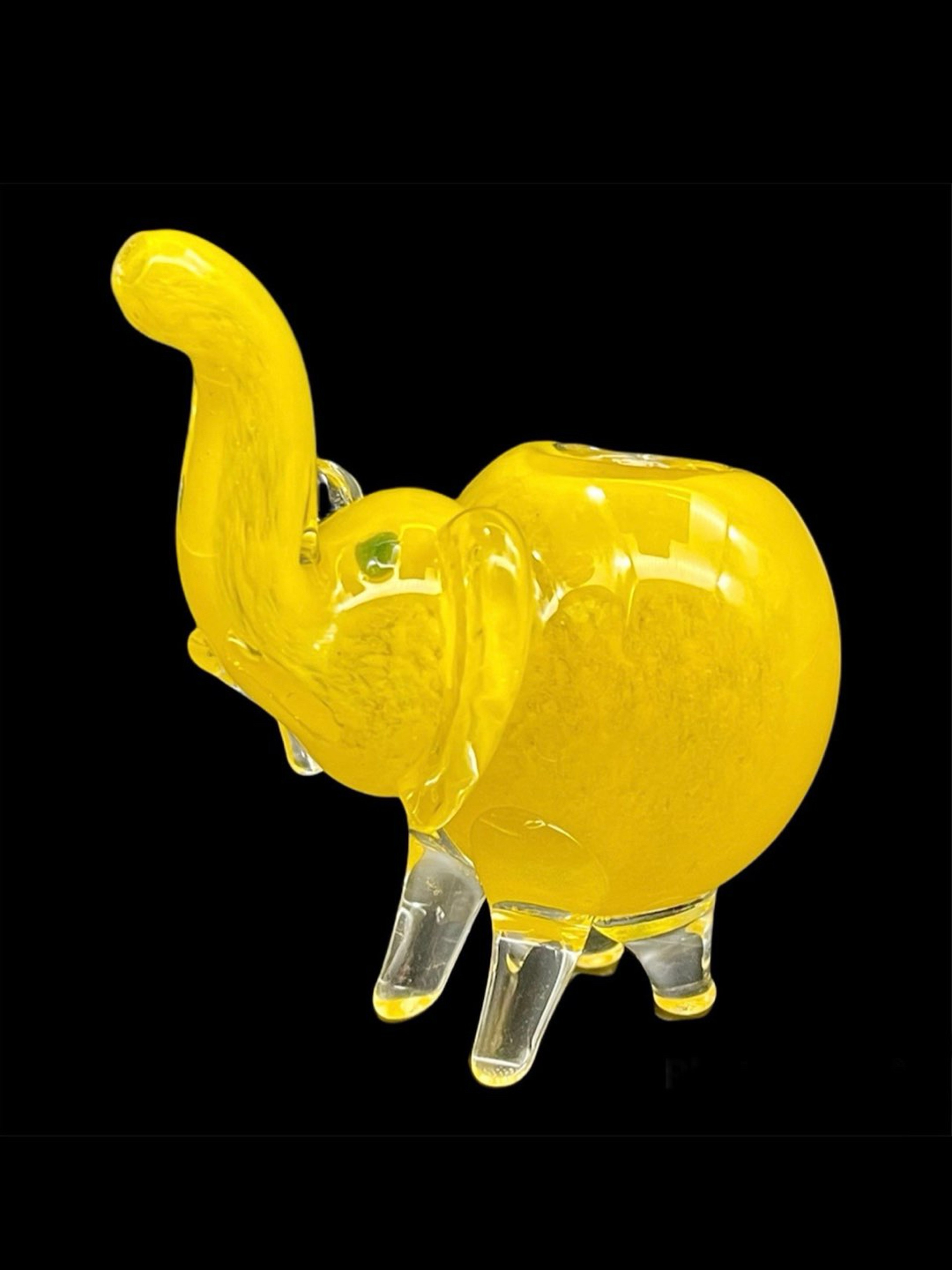 Preview pic of Yellow Elephant Glass Pipe