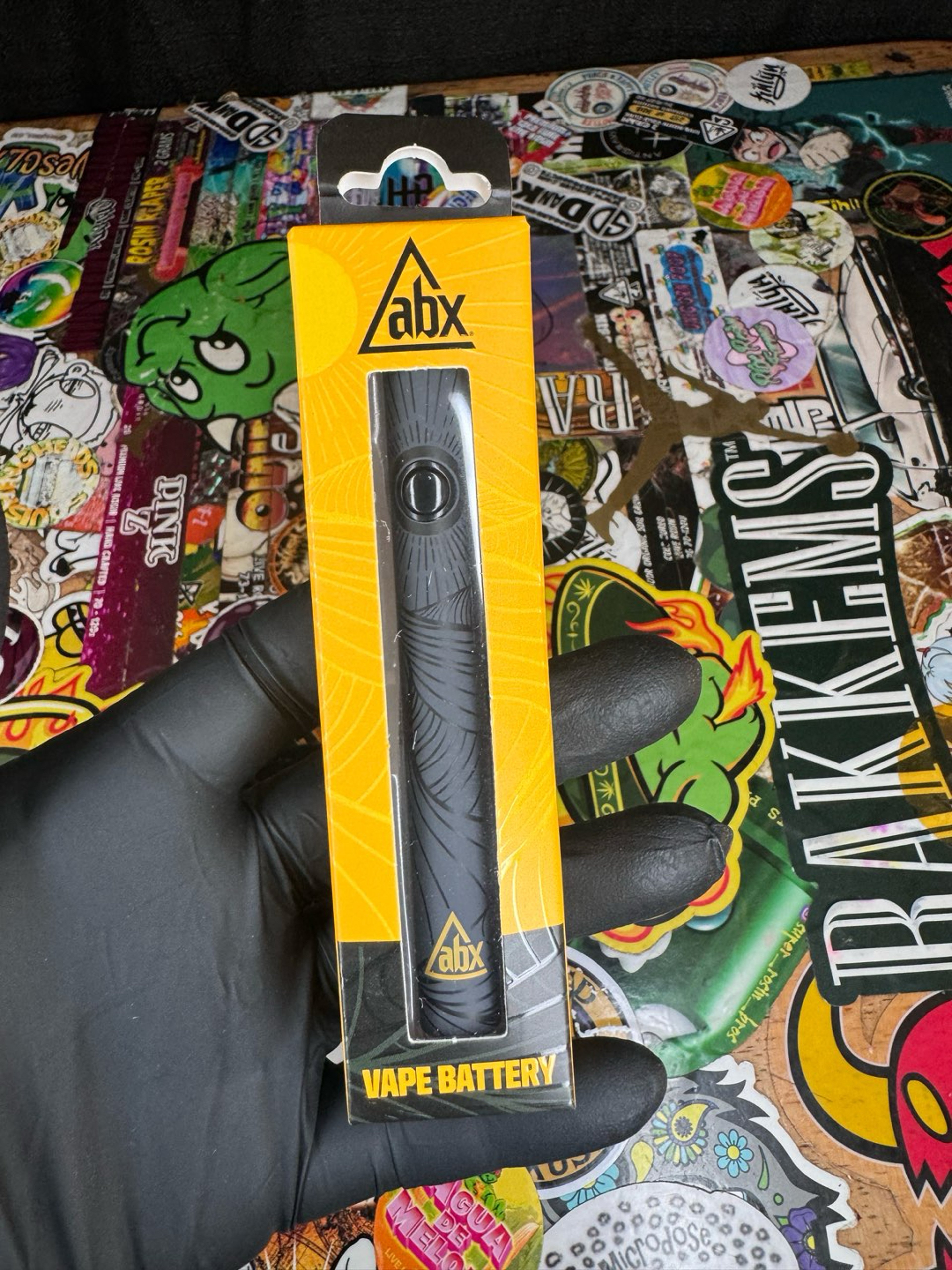 Preview pic of C-cell battery