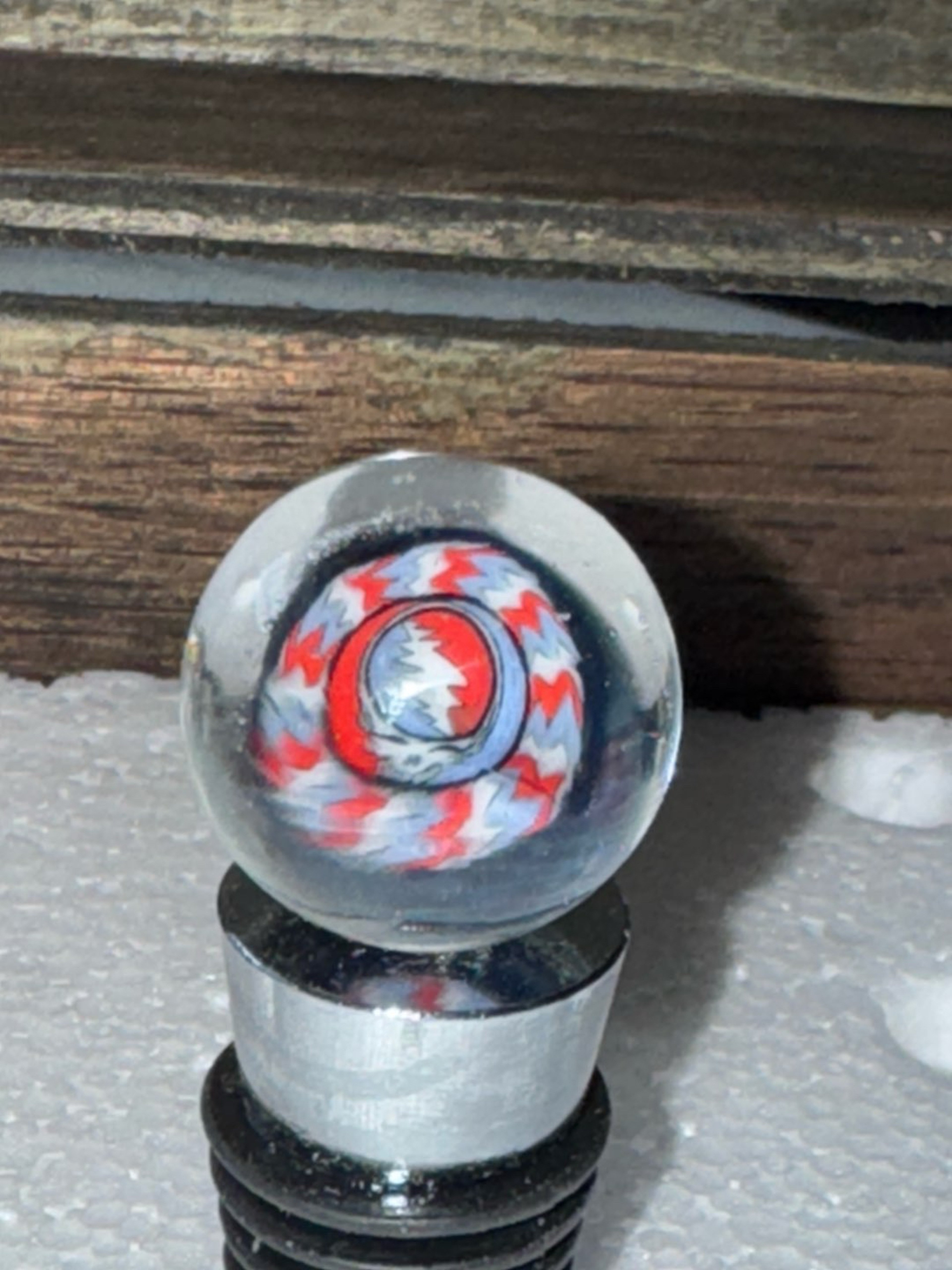 Preview pic of Grateful dead bottle topper