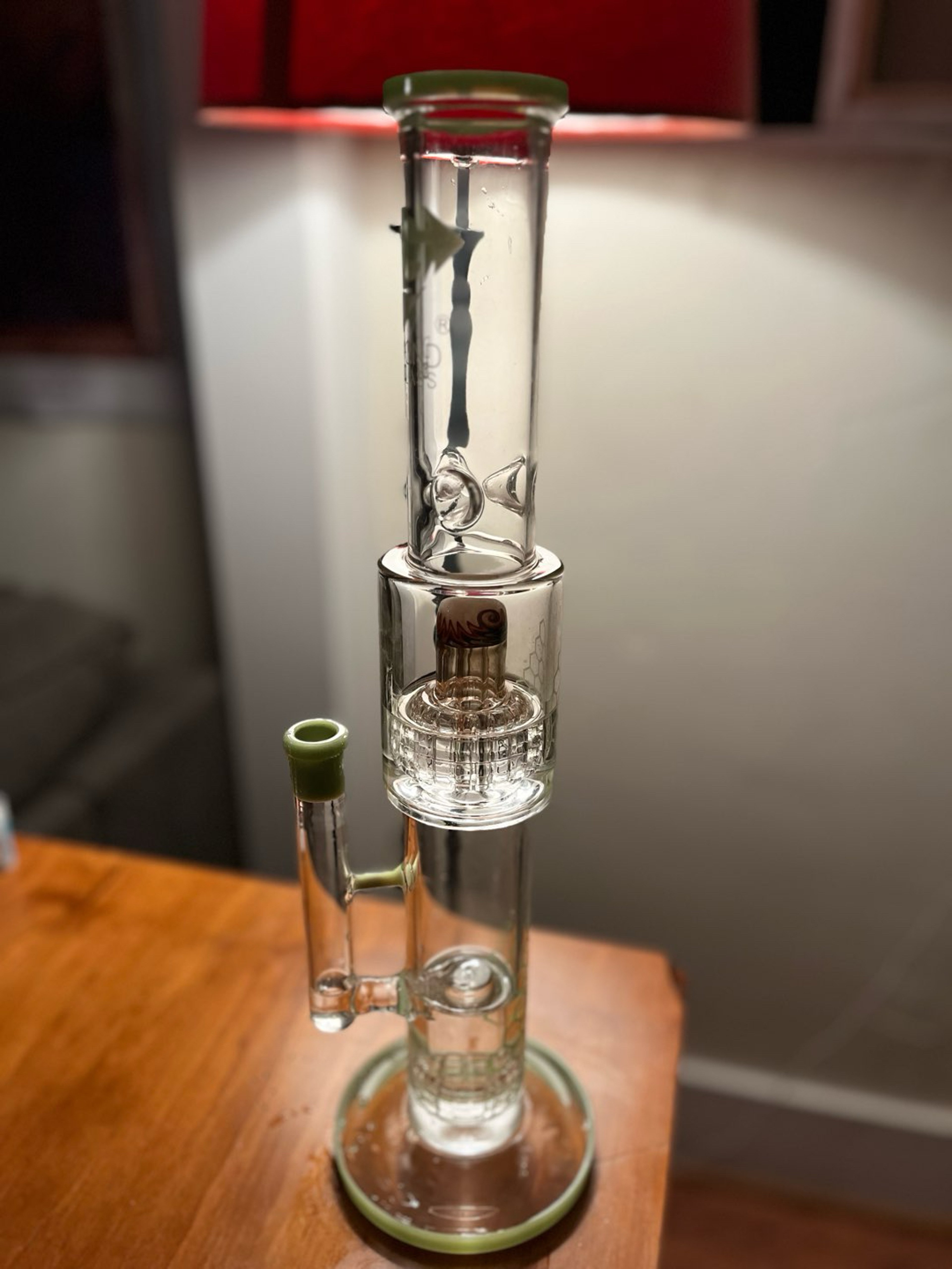 Preview pic of Diamond Glass Bong