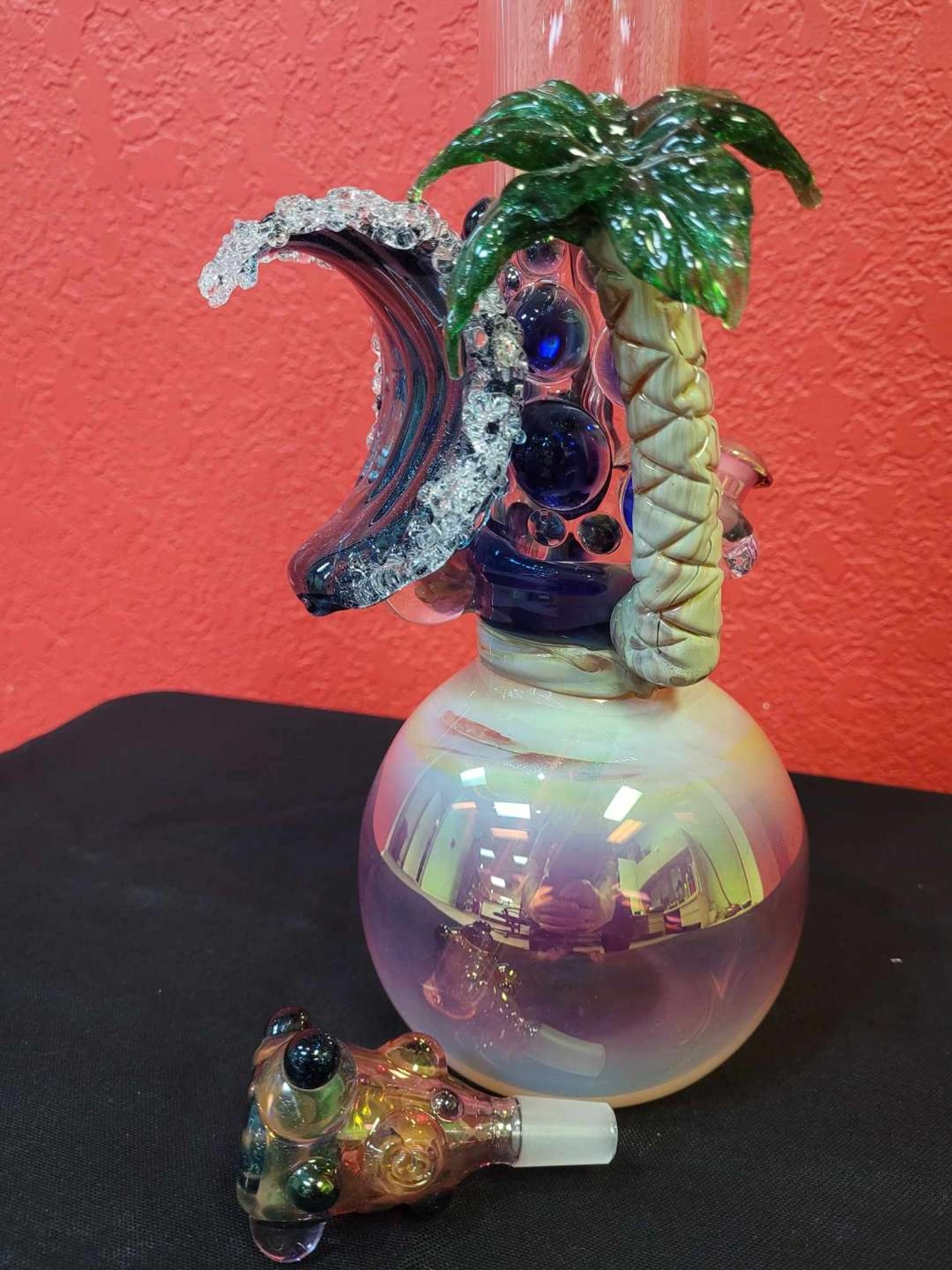 Preview pic of Cali Vibes beautiful hand blown piece