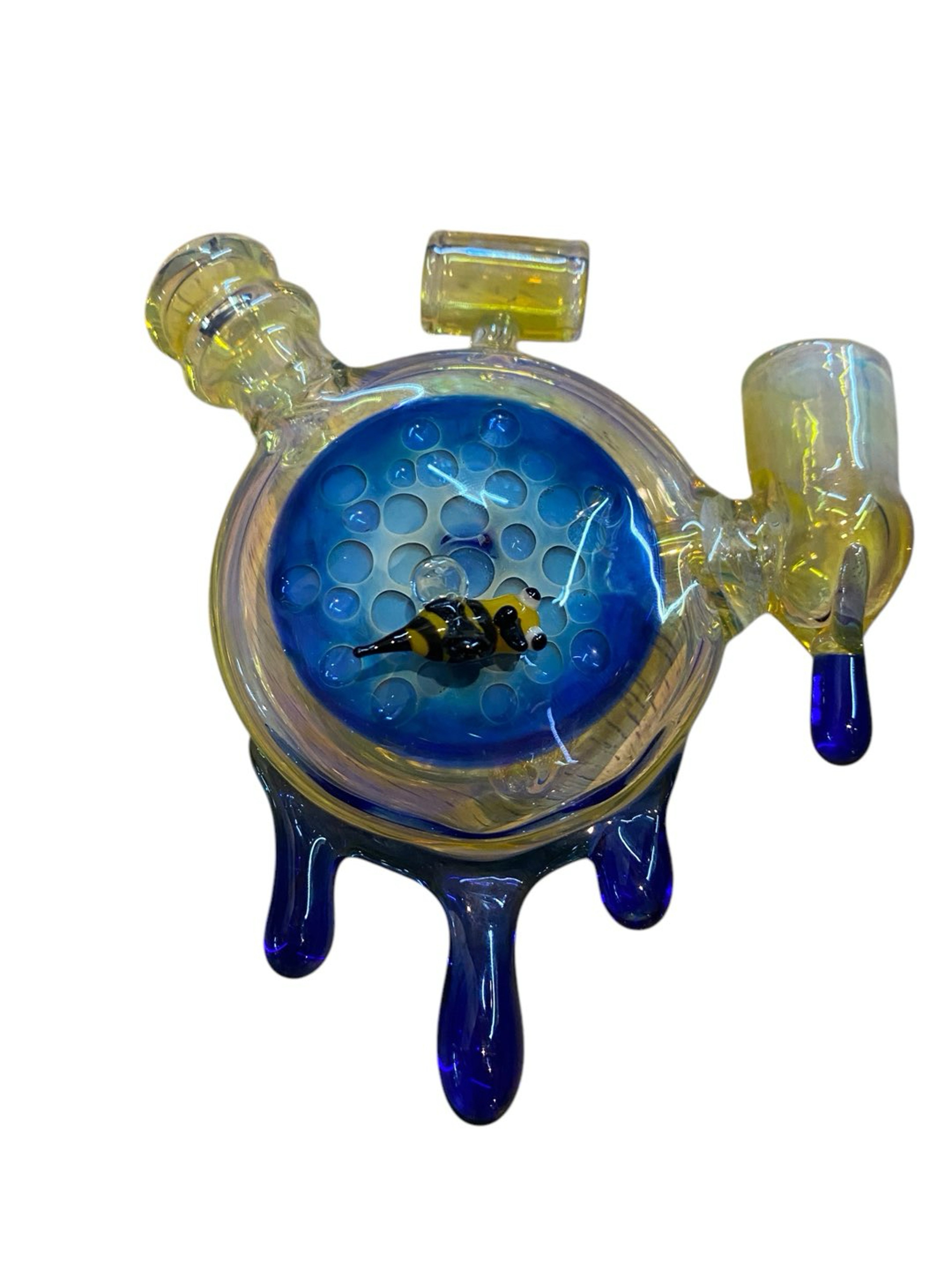 Preview pic of 5” Honeycomb pendant rig by Oil Glass Contraptions