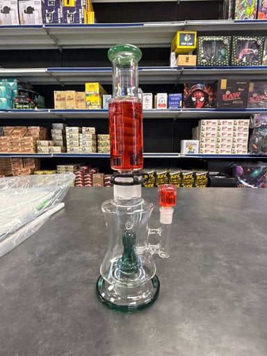 Preview pic of Bong with freezable top and bowl piece