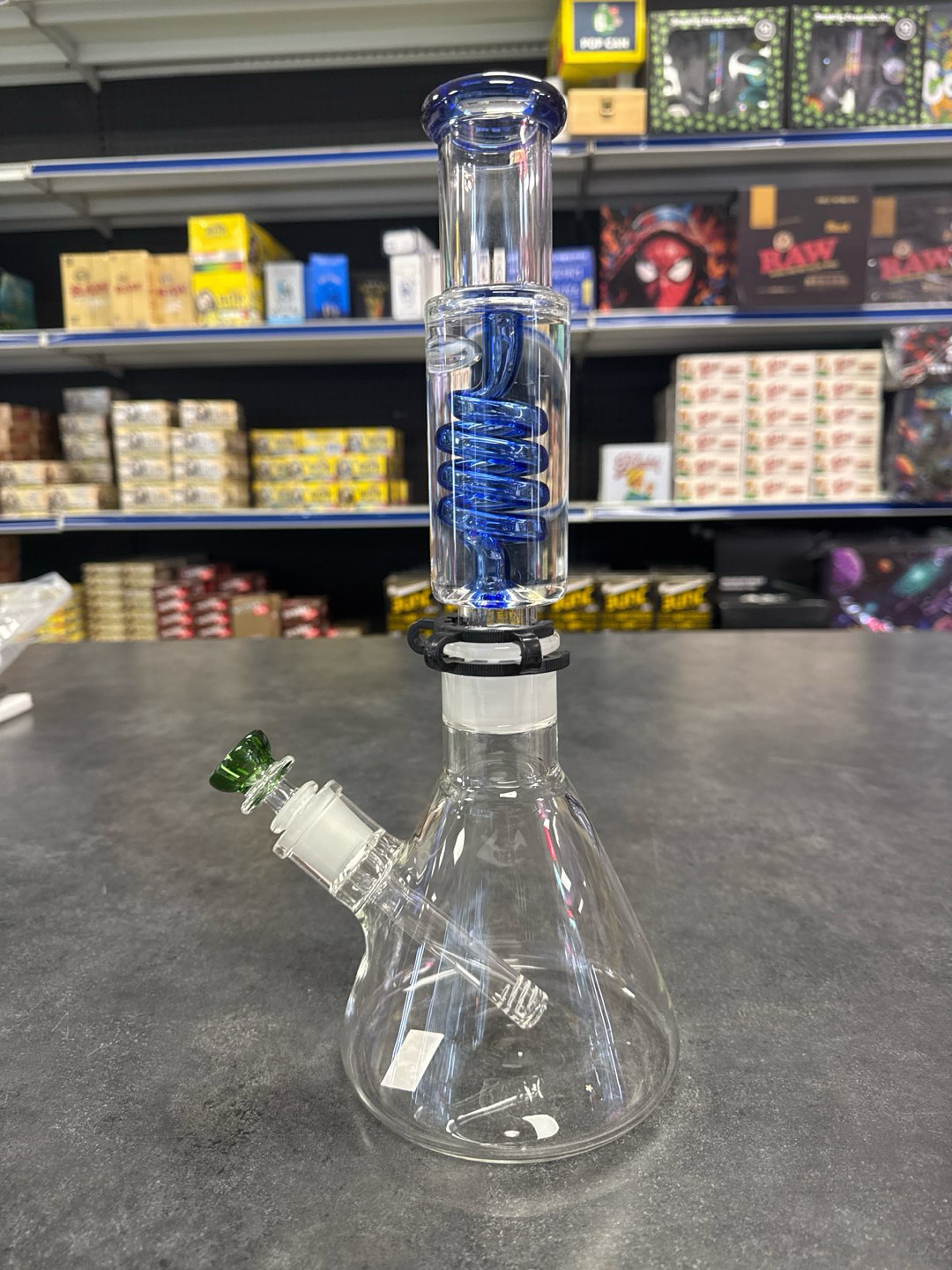 Preview pic of Bong with freezable top