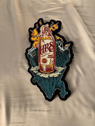 Preview pic of Hrs smoke shop 40 oz with full uv glow