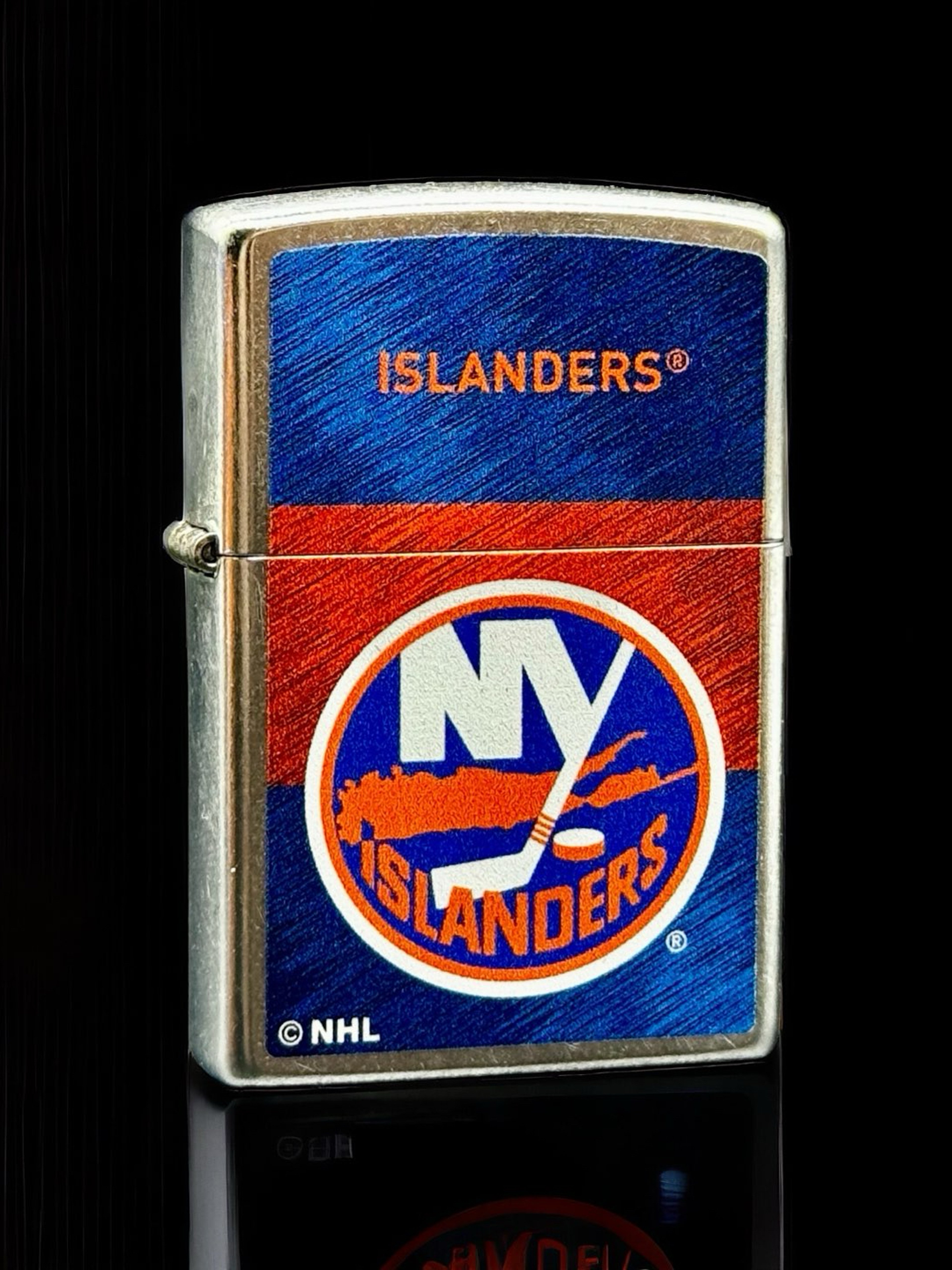 Preview pic of Zippo Lighter New York Islanders