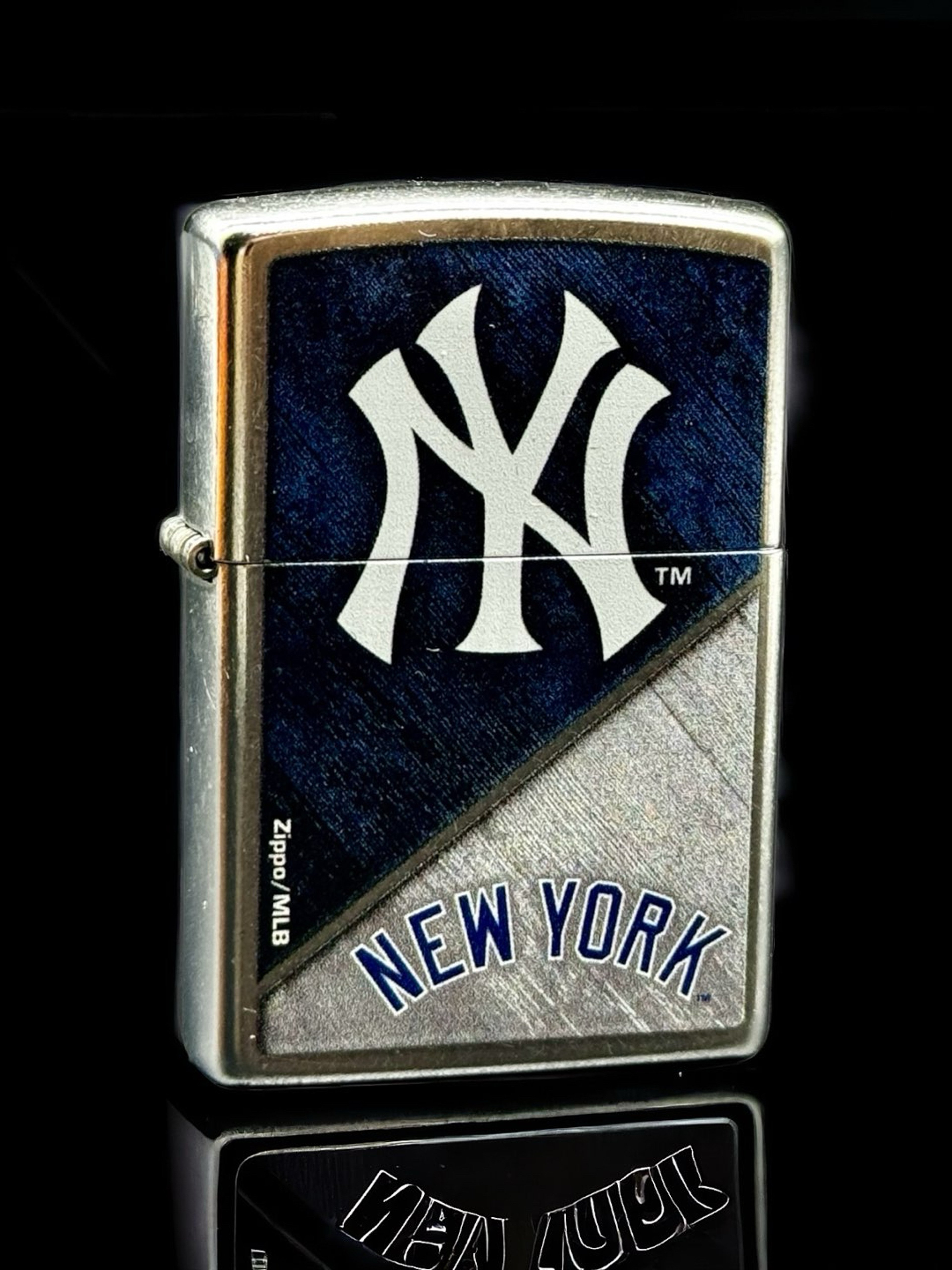 Preview pic of Zippo Lighter New York