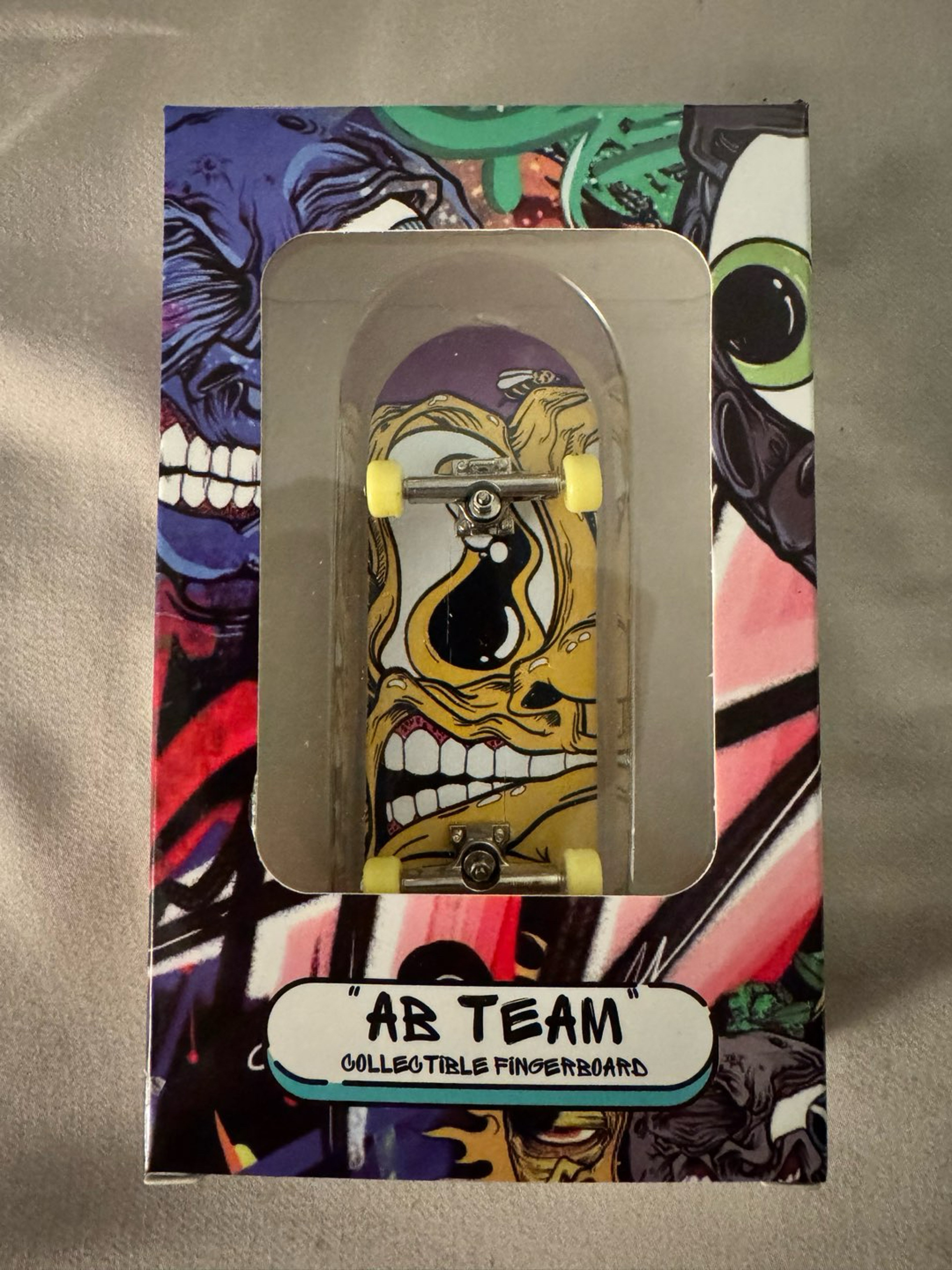 Preview pic of Aaron brooks v1 tech deck!