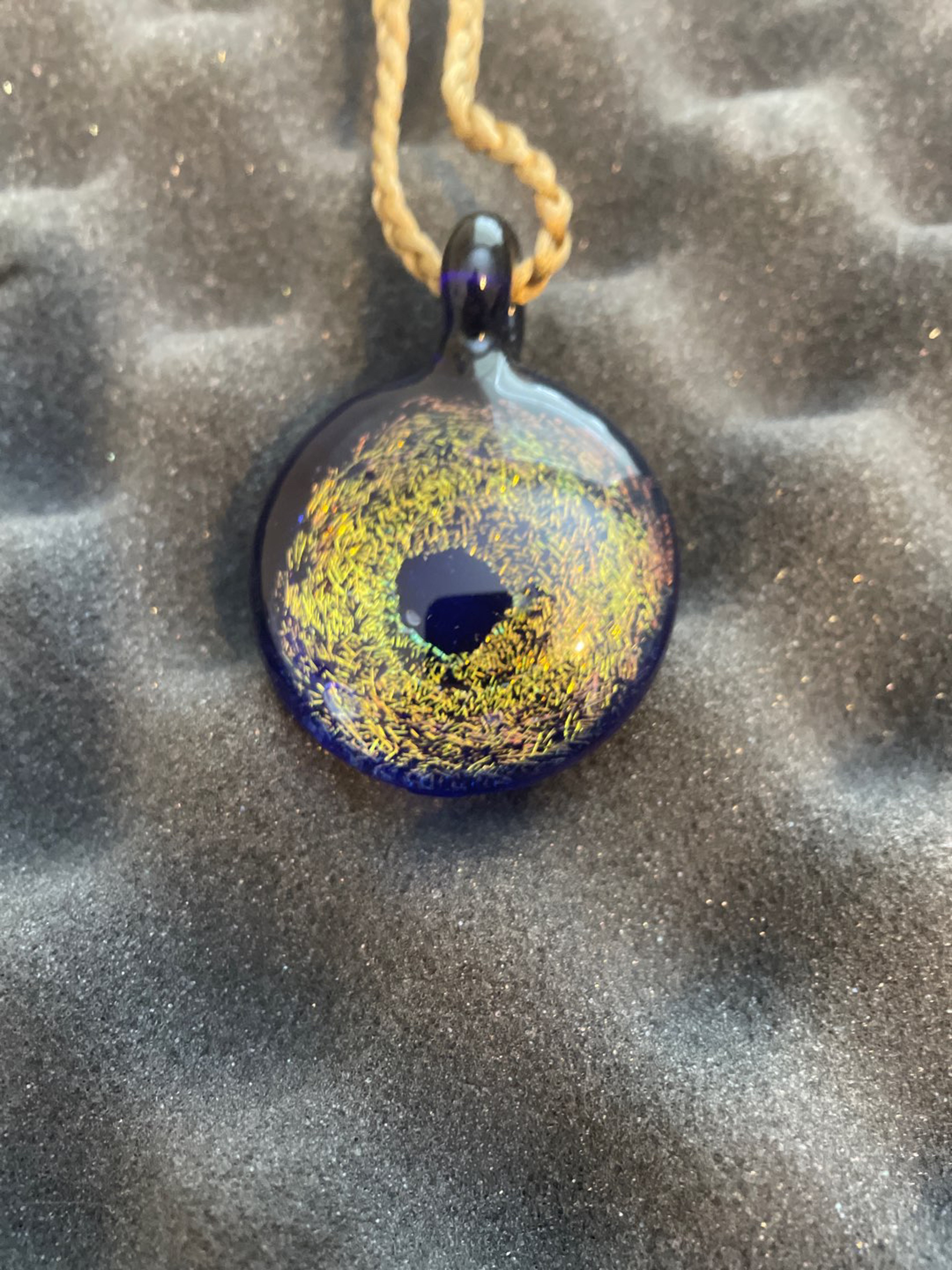 Preview pic of Dichro glass pendy
