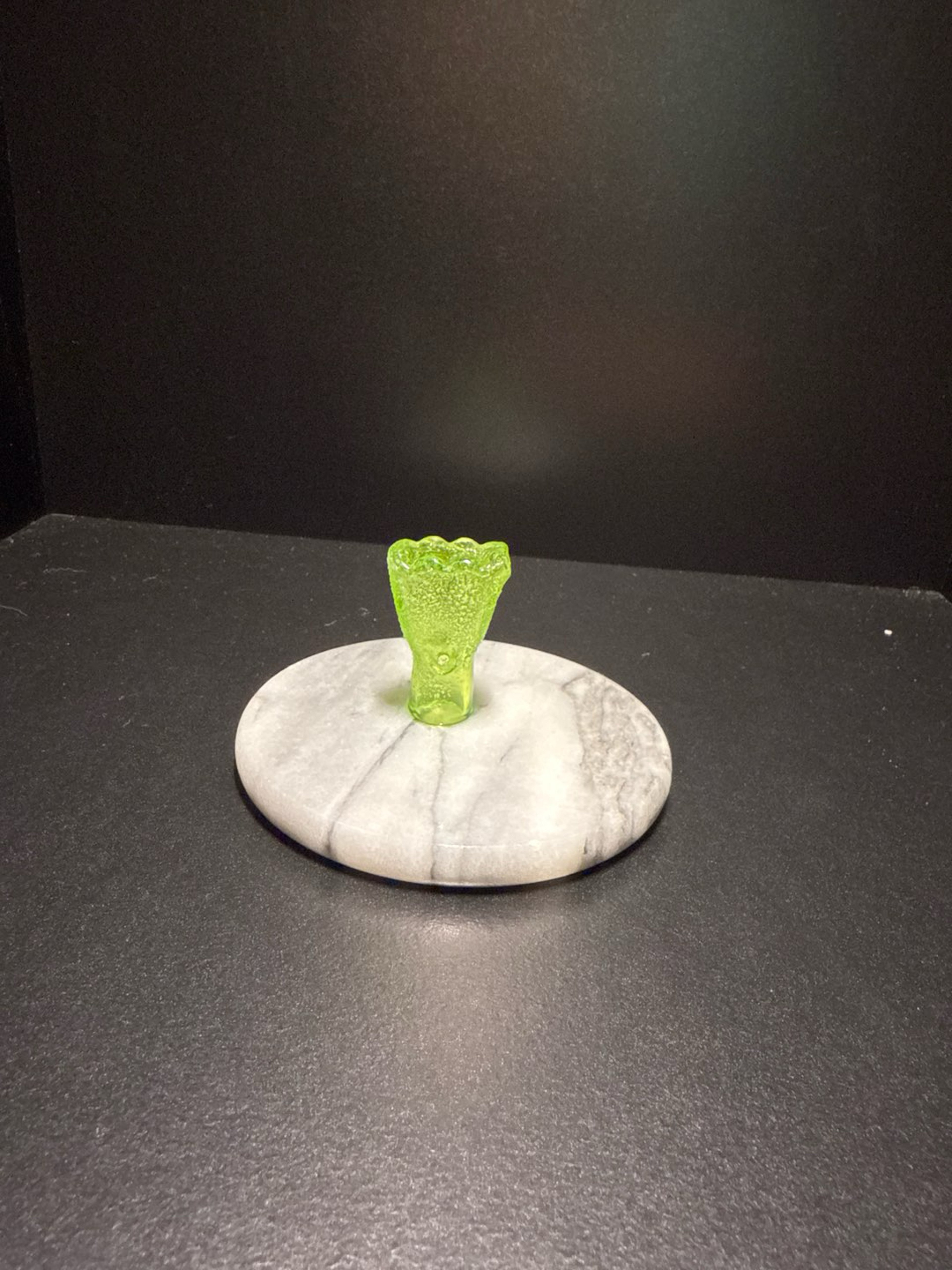 Preview pic of Pivot top Emperial Glass