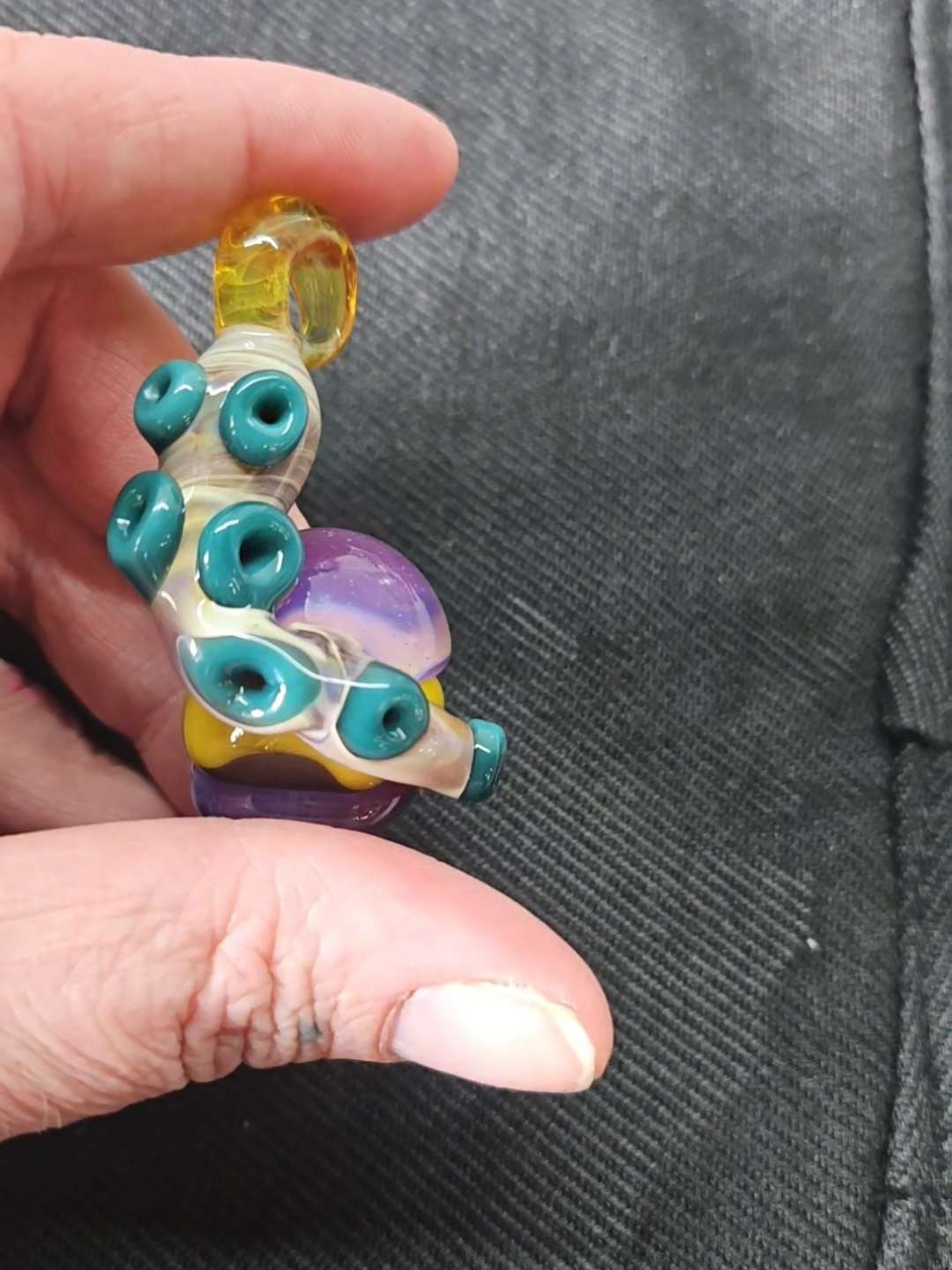 Preview pic of Tentacle Burger pendy #1