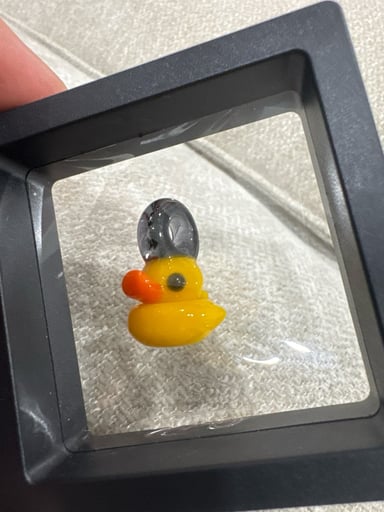 Preview pic of Ryno Glass Ducky Pendant