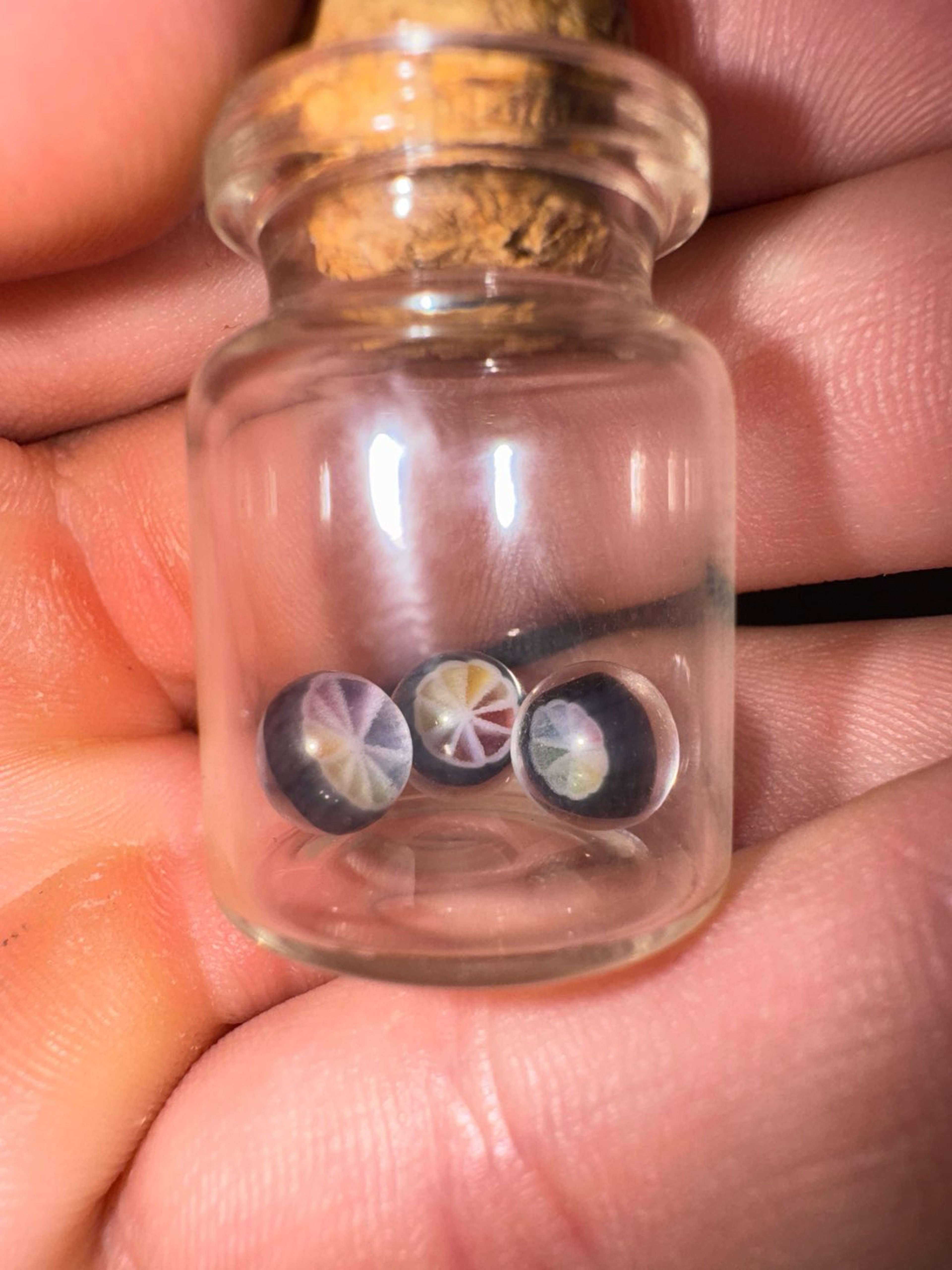 Preview pic of Lyons Glass Rainbow UV Terp Pearl