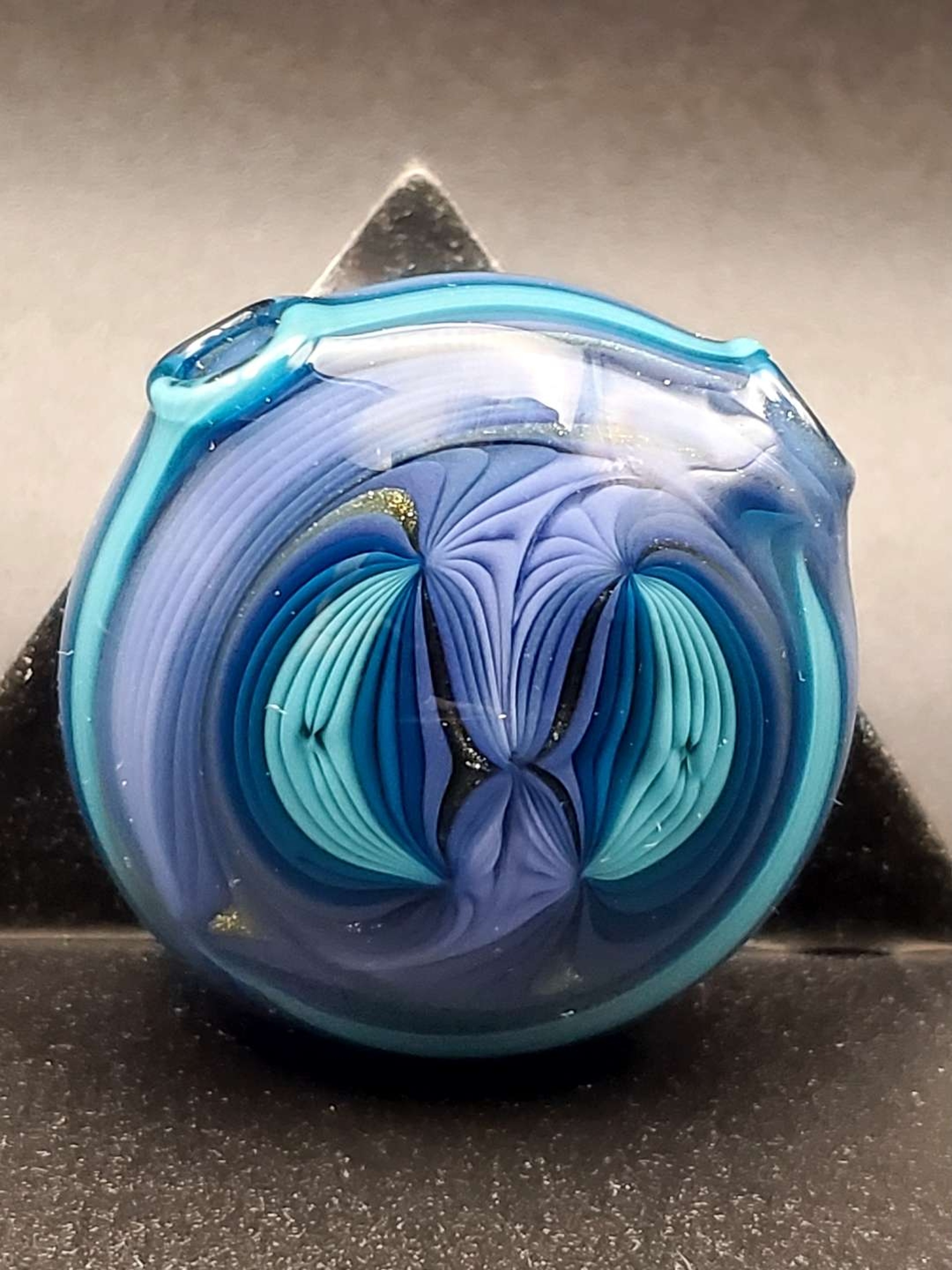 Preview pic of Linework Window Pendant