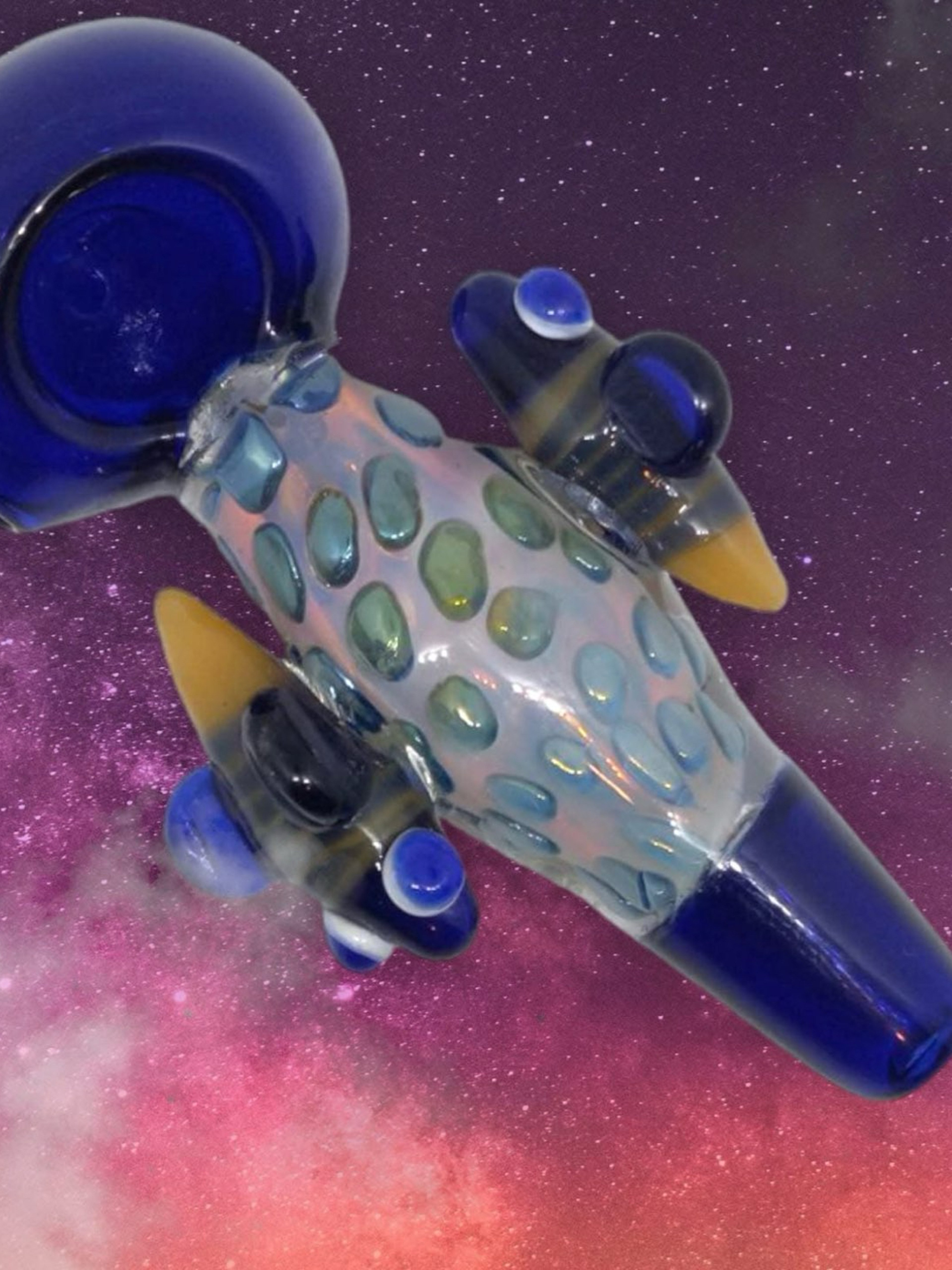 Iridescent bee pipe image 0