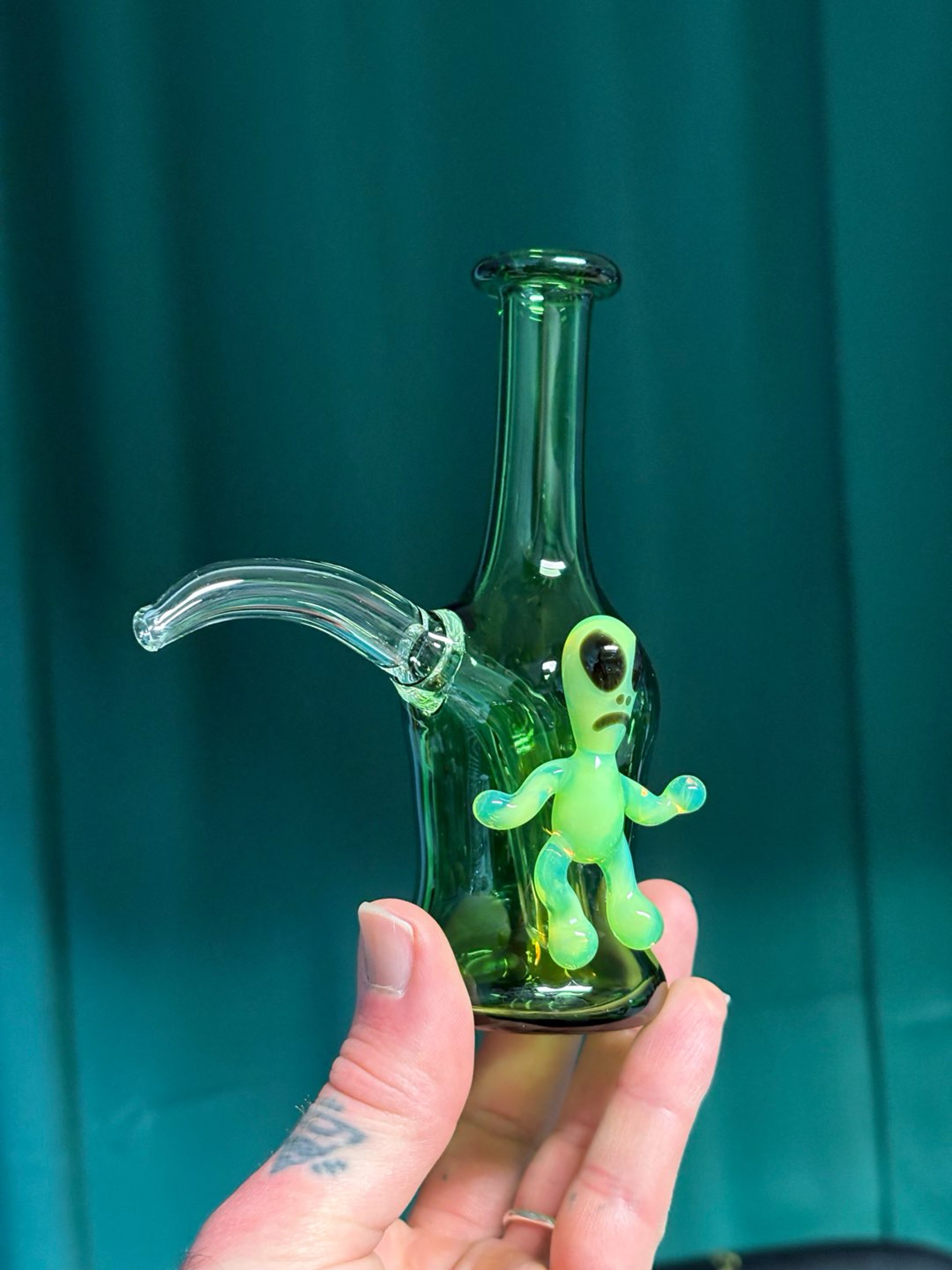Preview pic of Alien abduction strottle