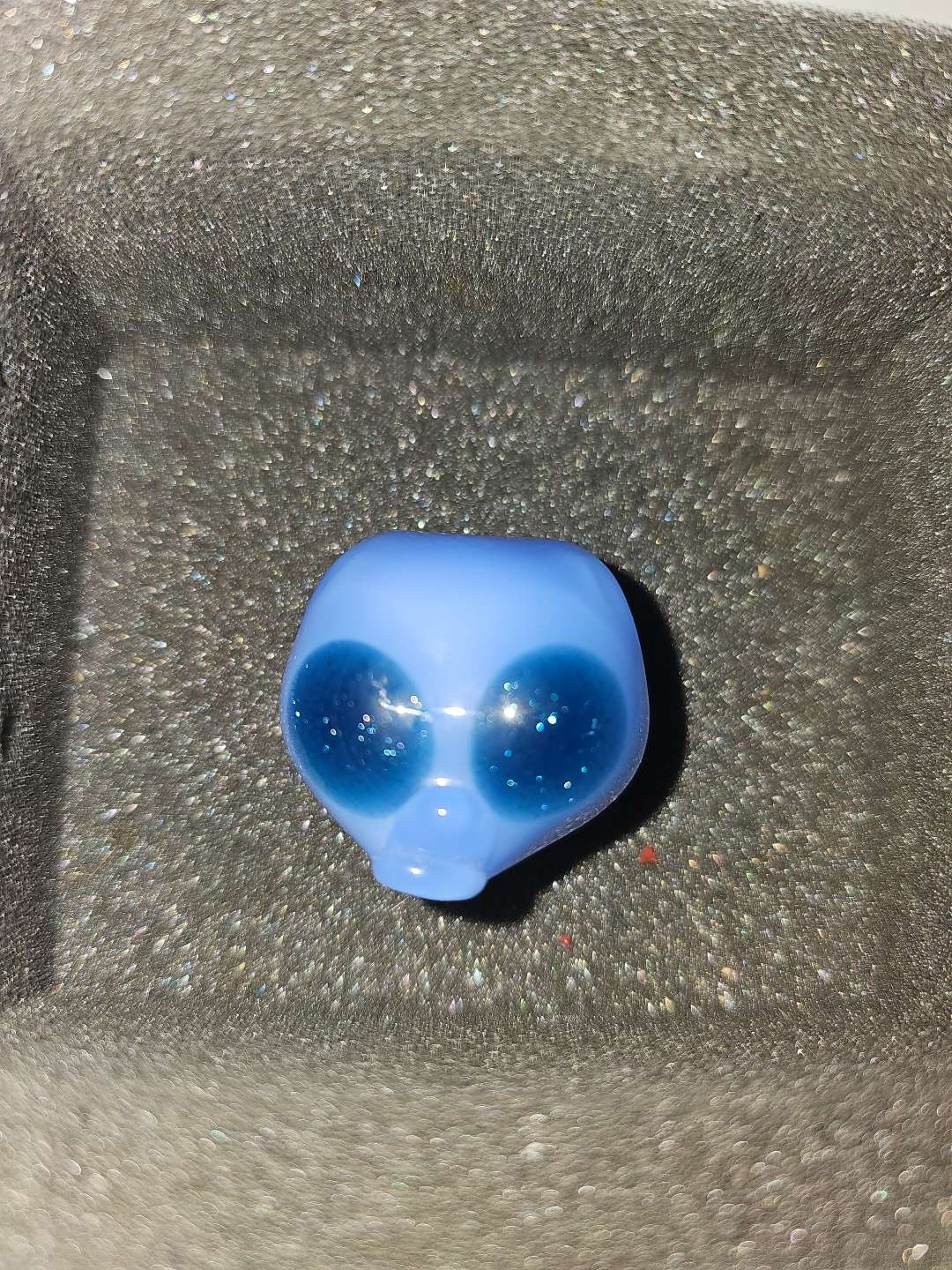 BLUE ALIEN HEAD PENDANT! LOW RESERVE STARTING AT $40!! image 0