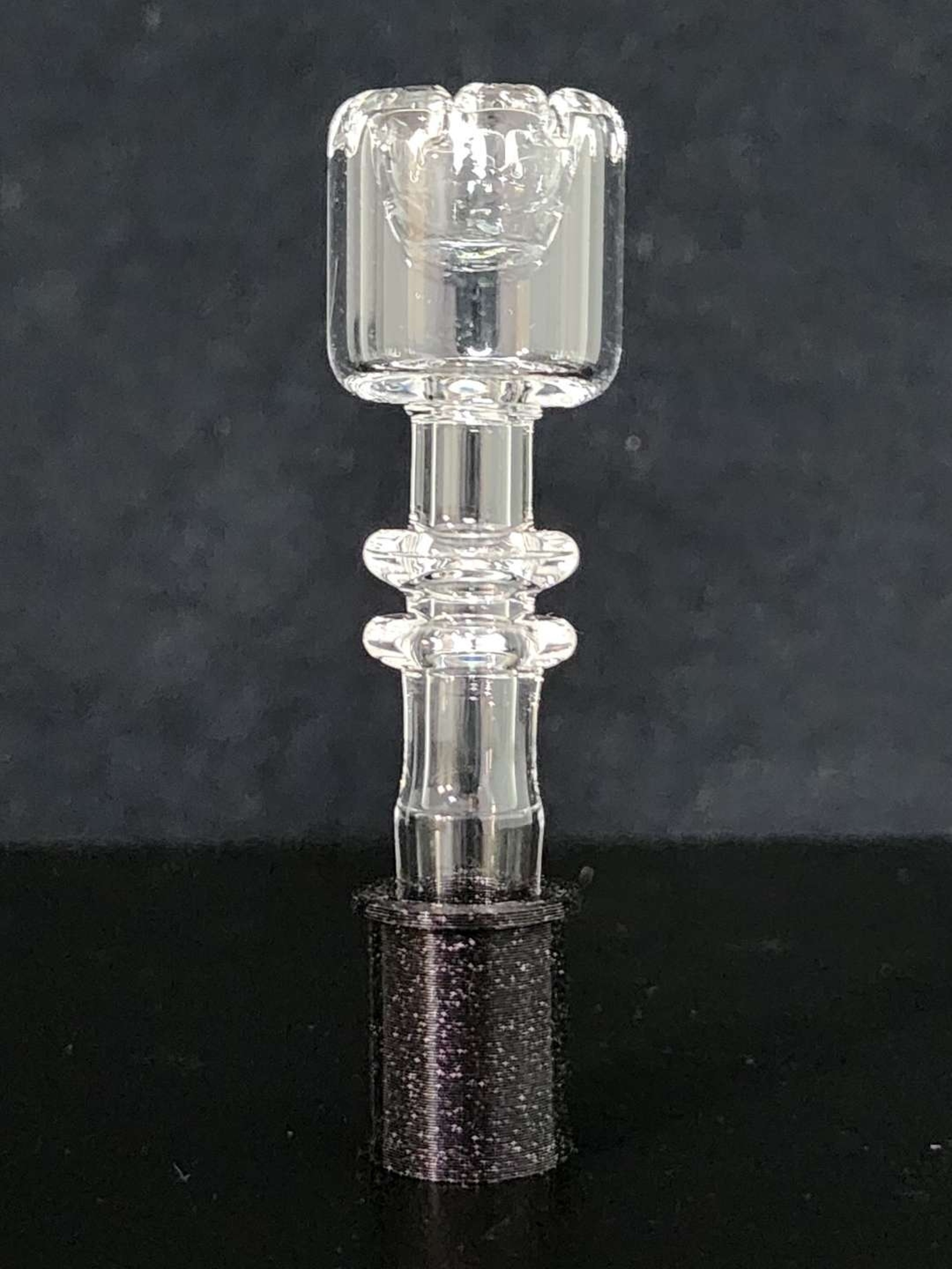 Preview pic of Imported Quartz Daisy Dome Nail