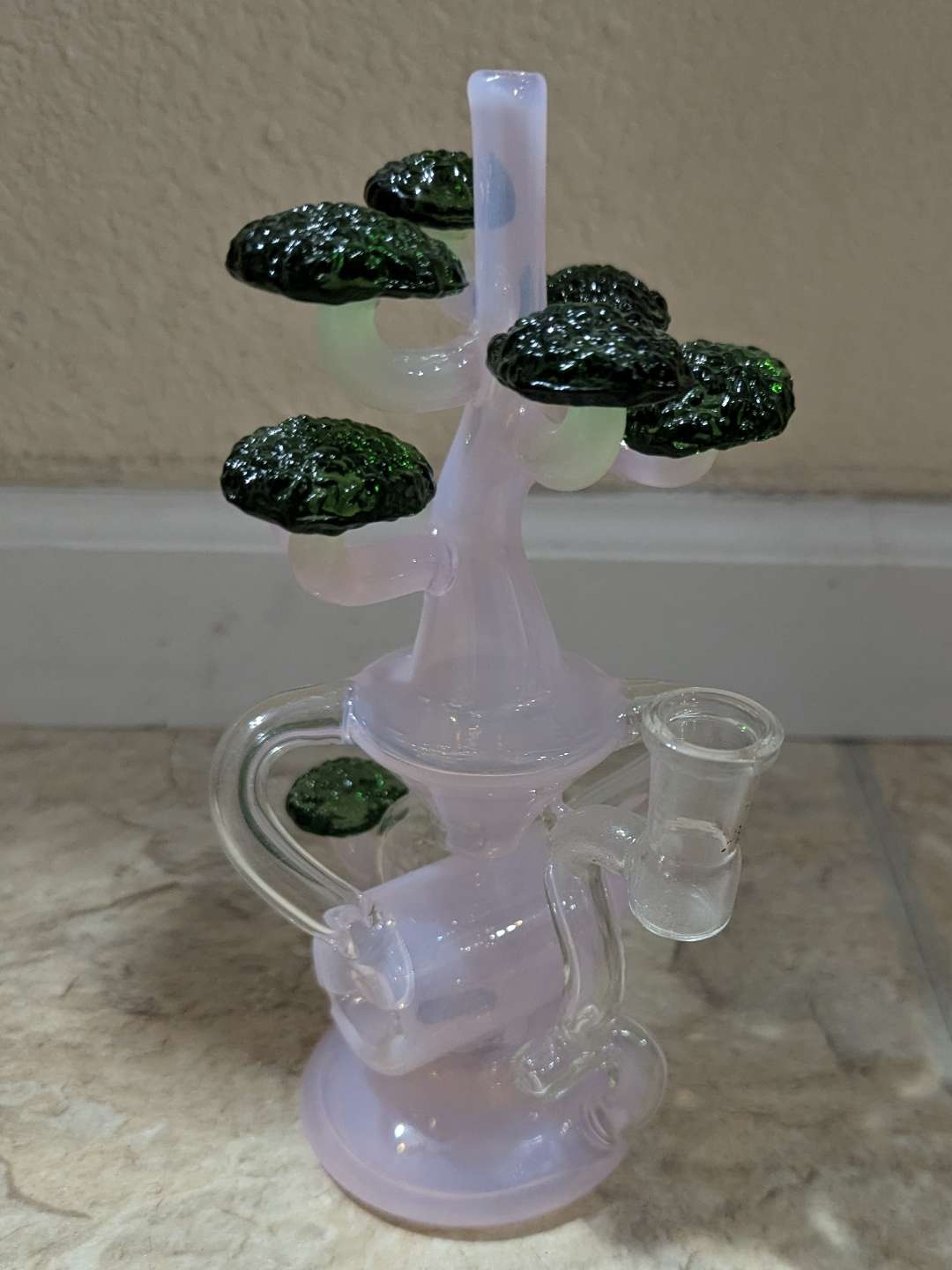 Preview pic of The tree of smoke
